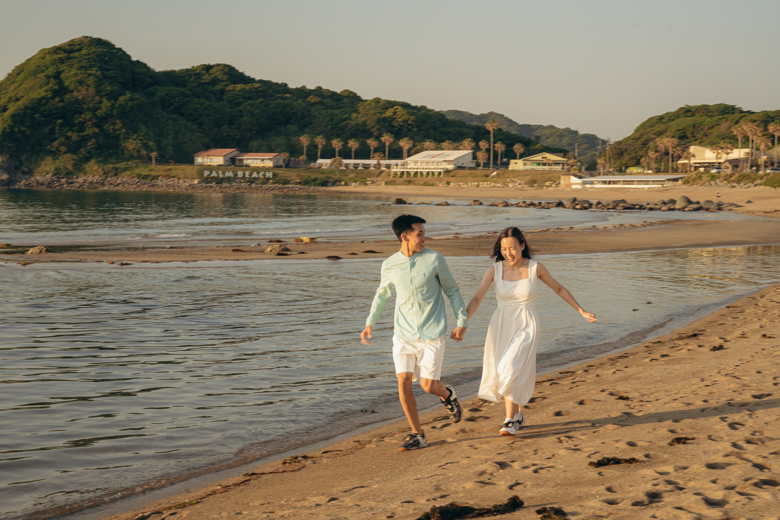 Fukuoka Couple Photoshoot: Roses, Totoro Forest & Sunset Love Story