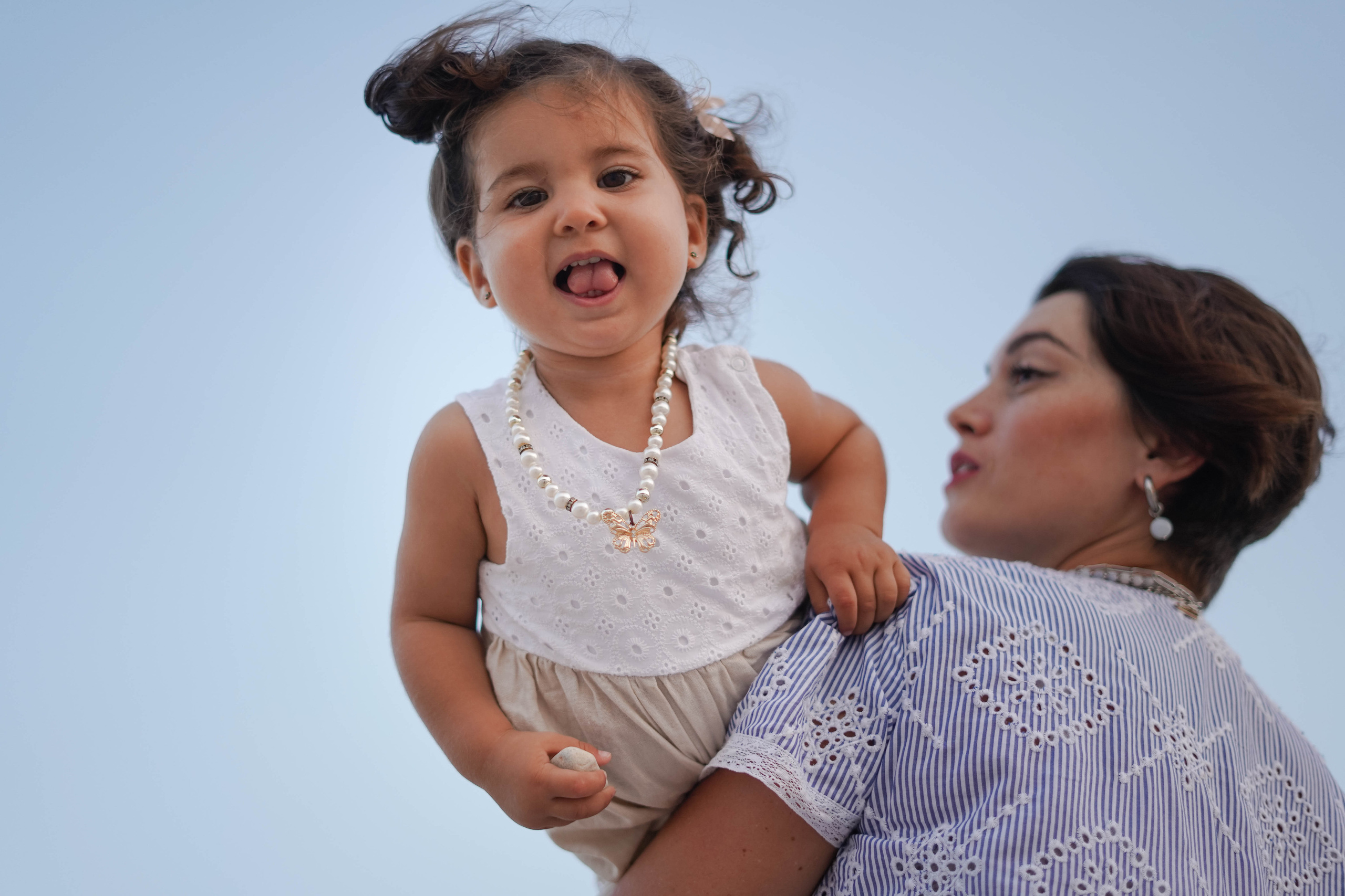 Familia en la playa. Fotografo familiar, bodas, reportaje Diana Memetova Alicante, Benidorm