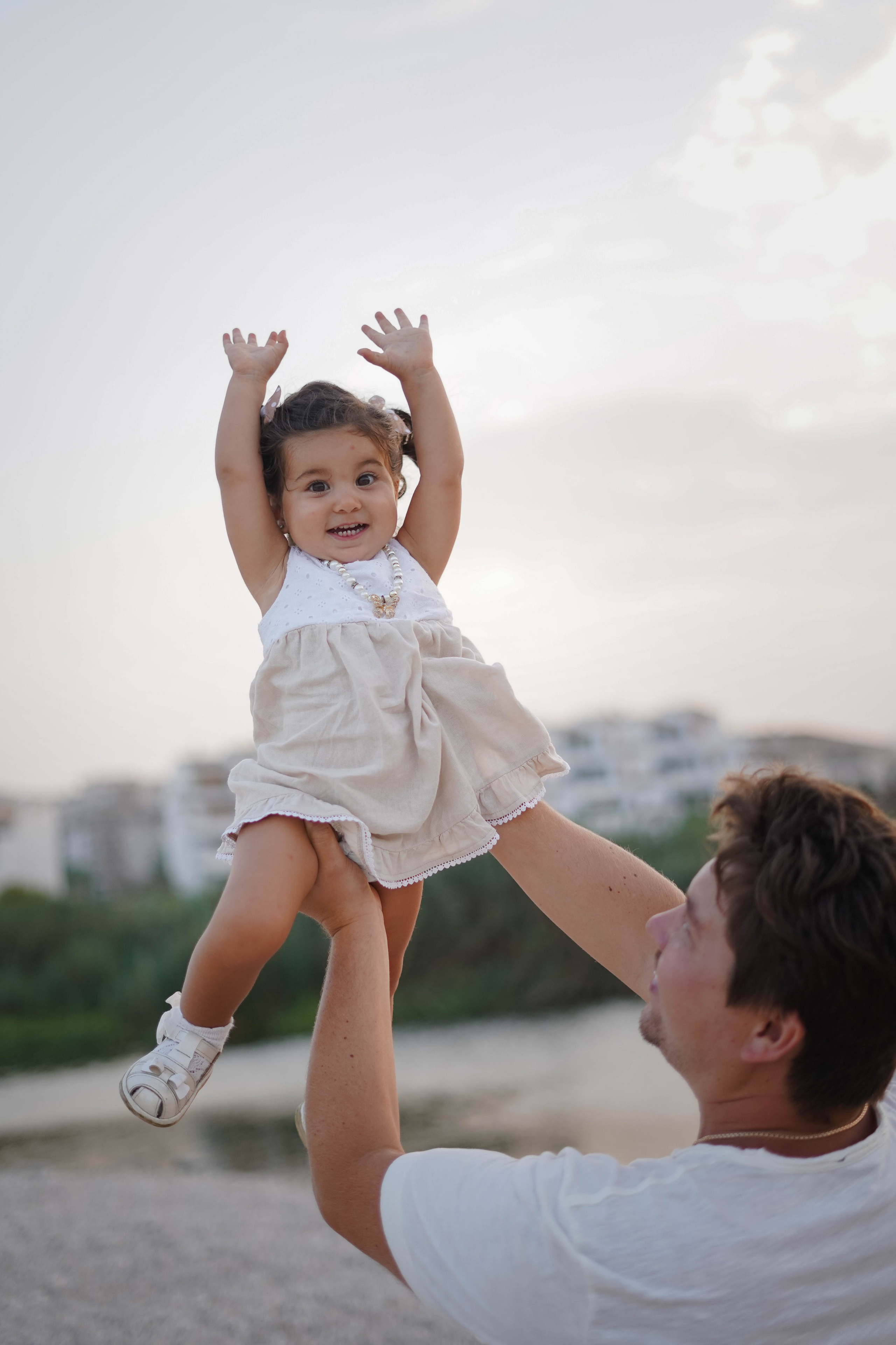 Familia en la playa. Fotografo familiar, bodas, reportaje Diana Memetova Alicante, Benidorm