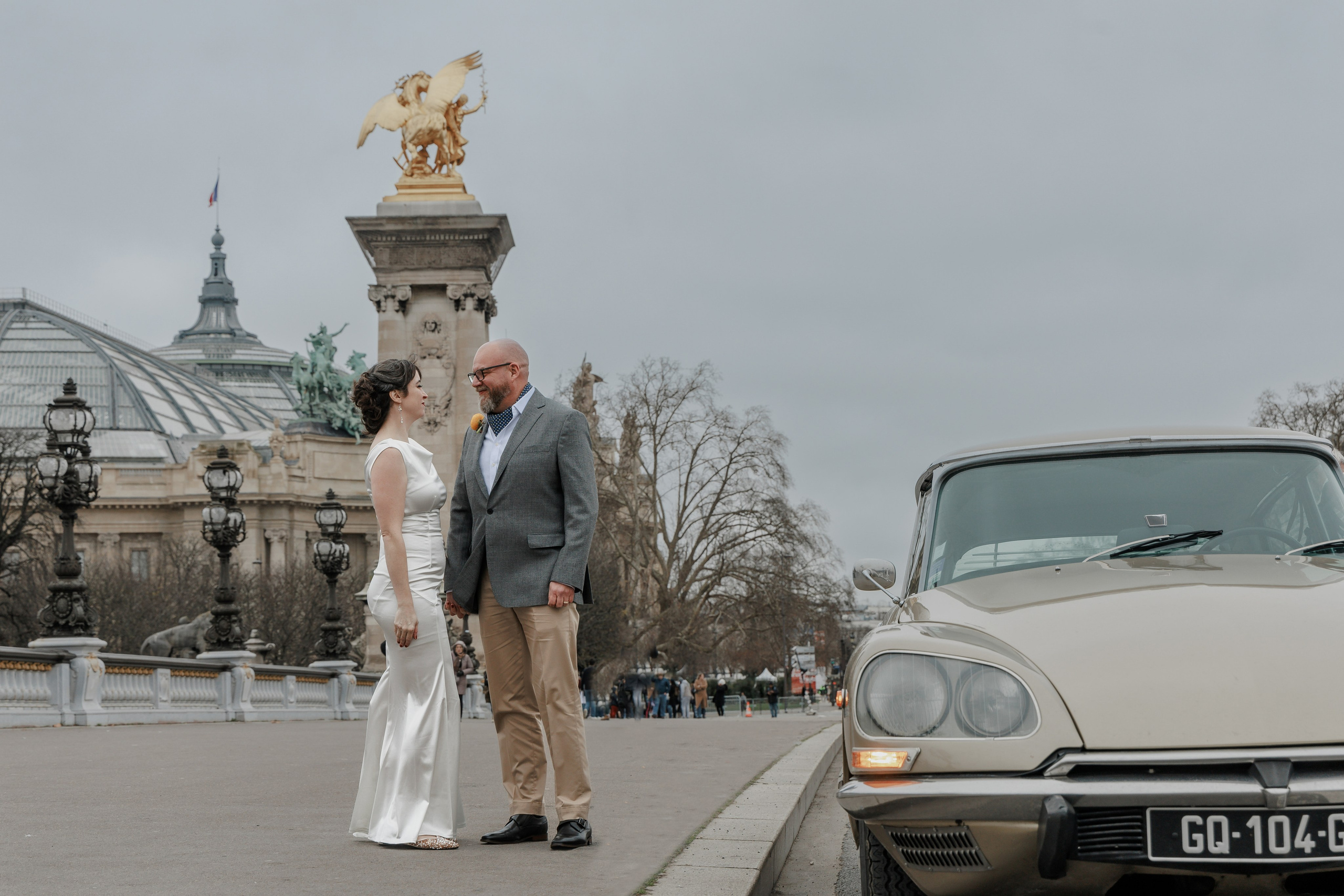 Paris Photo Tour in a Classic DS23 Pallas. Photographe à Paris