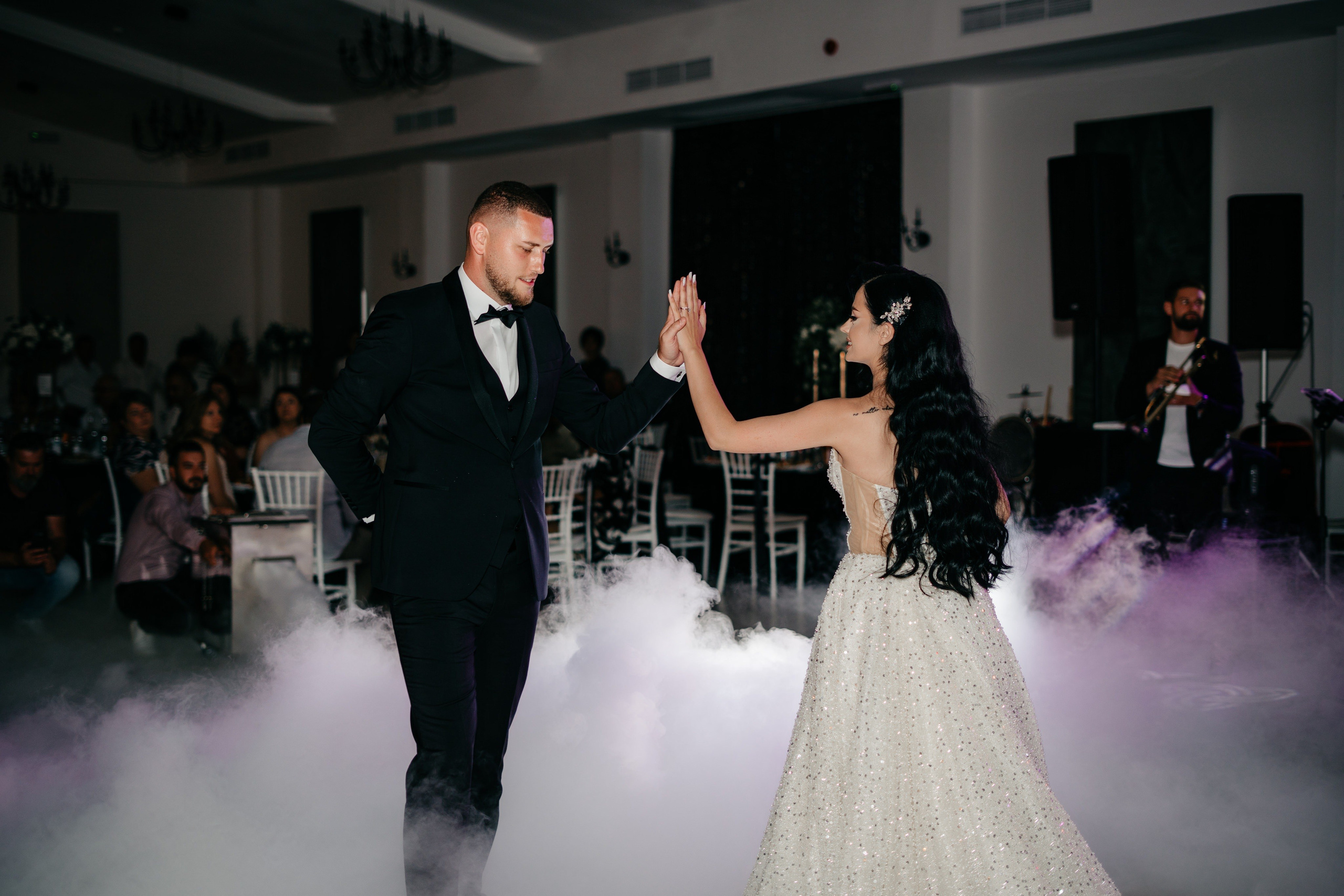 Catalina & Remus. Raw Studio. Fotograful tau de nunta!