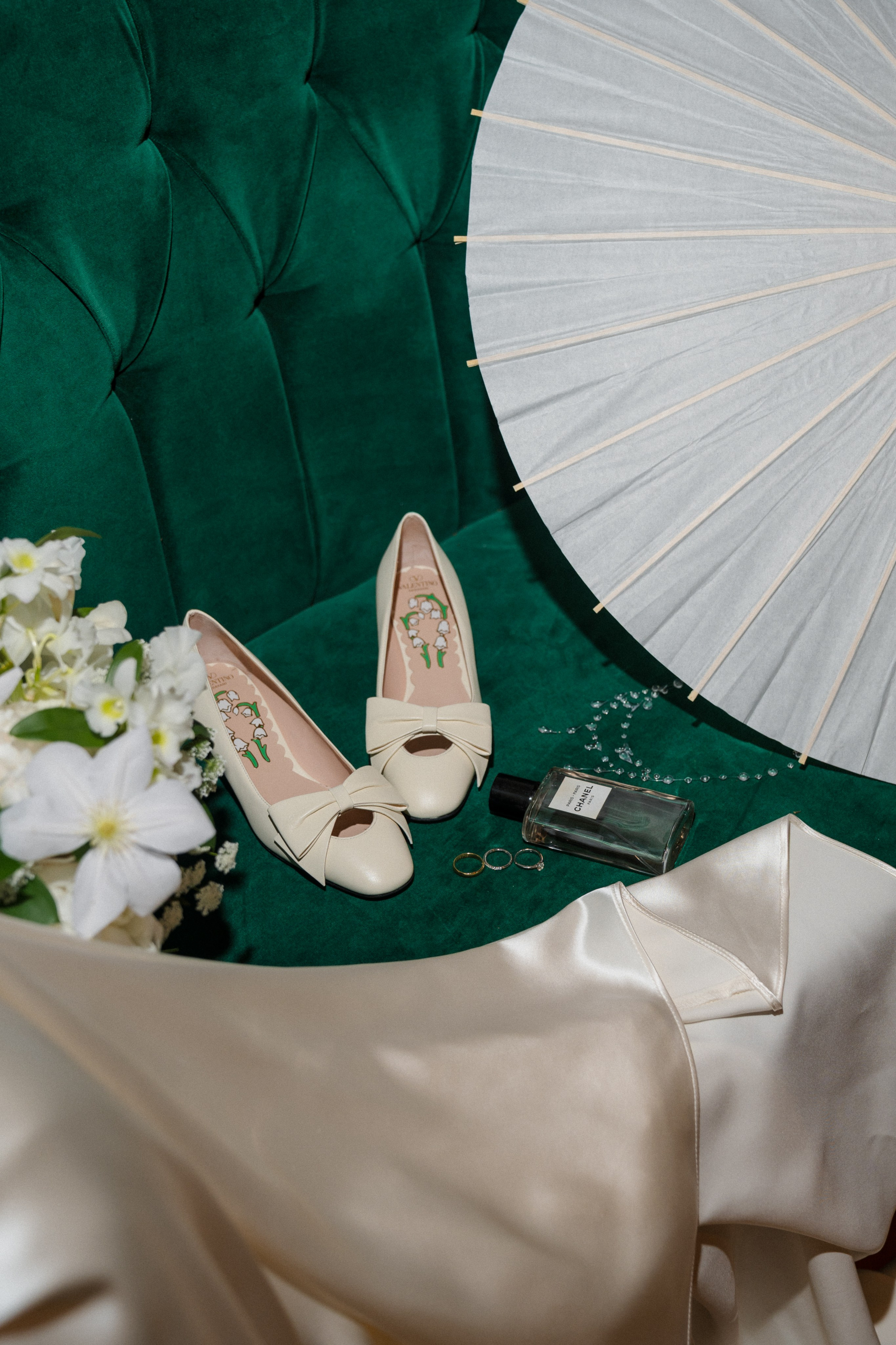 Susan & George · Wedding at Schloss Walpersdorf. Raw Studio: Capturing Elegant weddings accross Europe