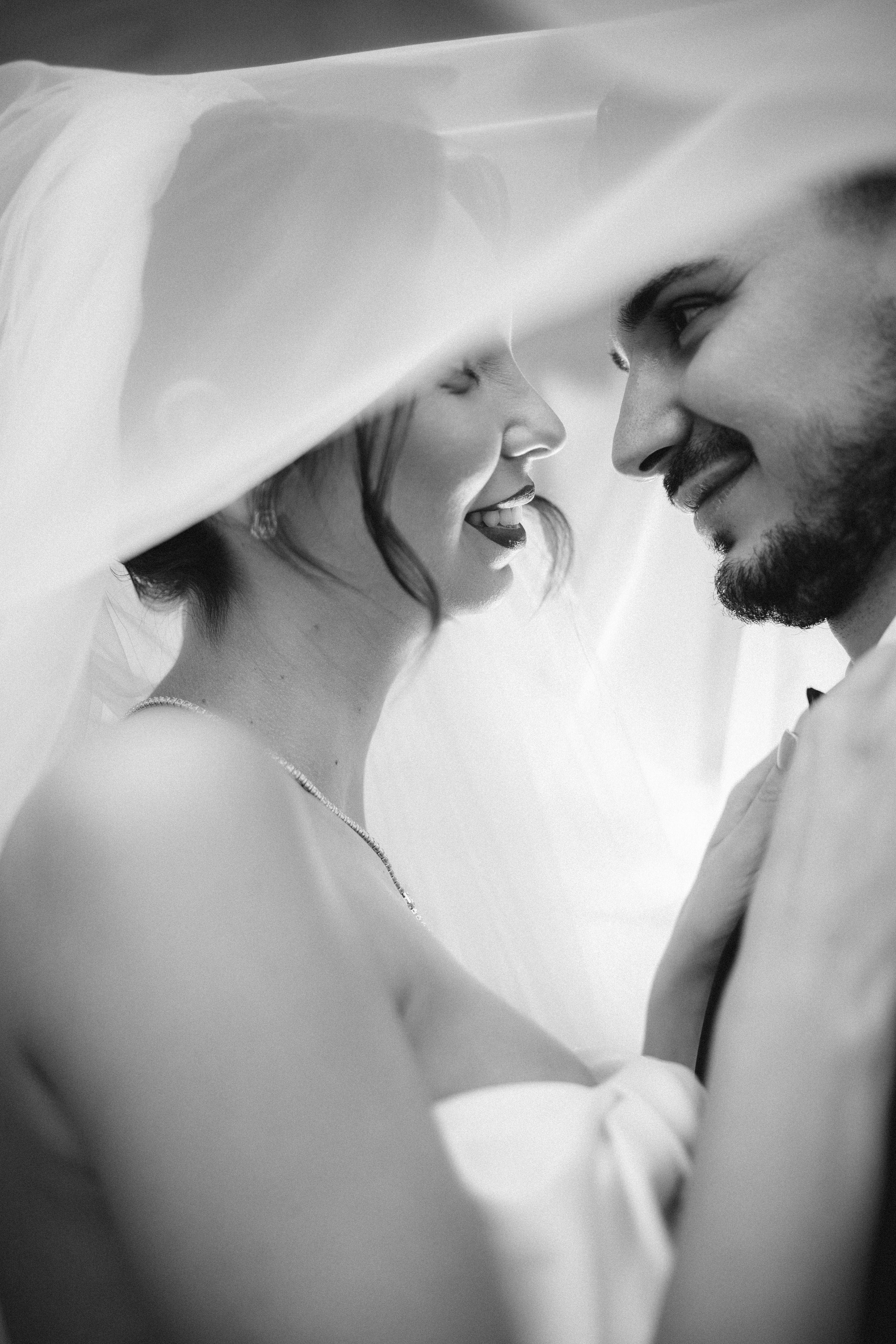 Povestea de nuntă a lui Anca și Dragoș în Bacău | Fotografie de Eveniment. Raw Studio. Fotograful tau de nunta!