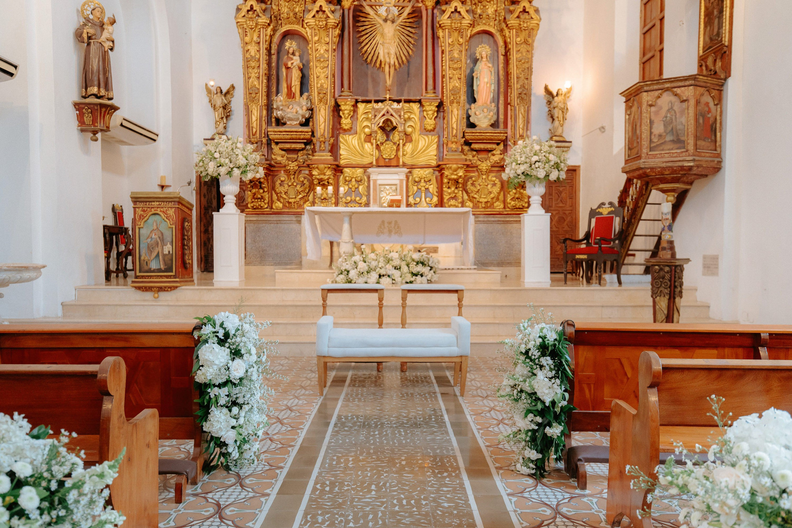 Cindy + Garrett | Destination Wedding Photos in Cartagena 2025 – César Vanegas Photography. César Vanegas Photography | Wedding & Travel Photographer | Cartagena, Colombia