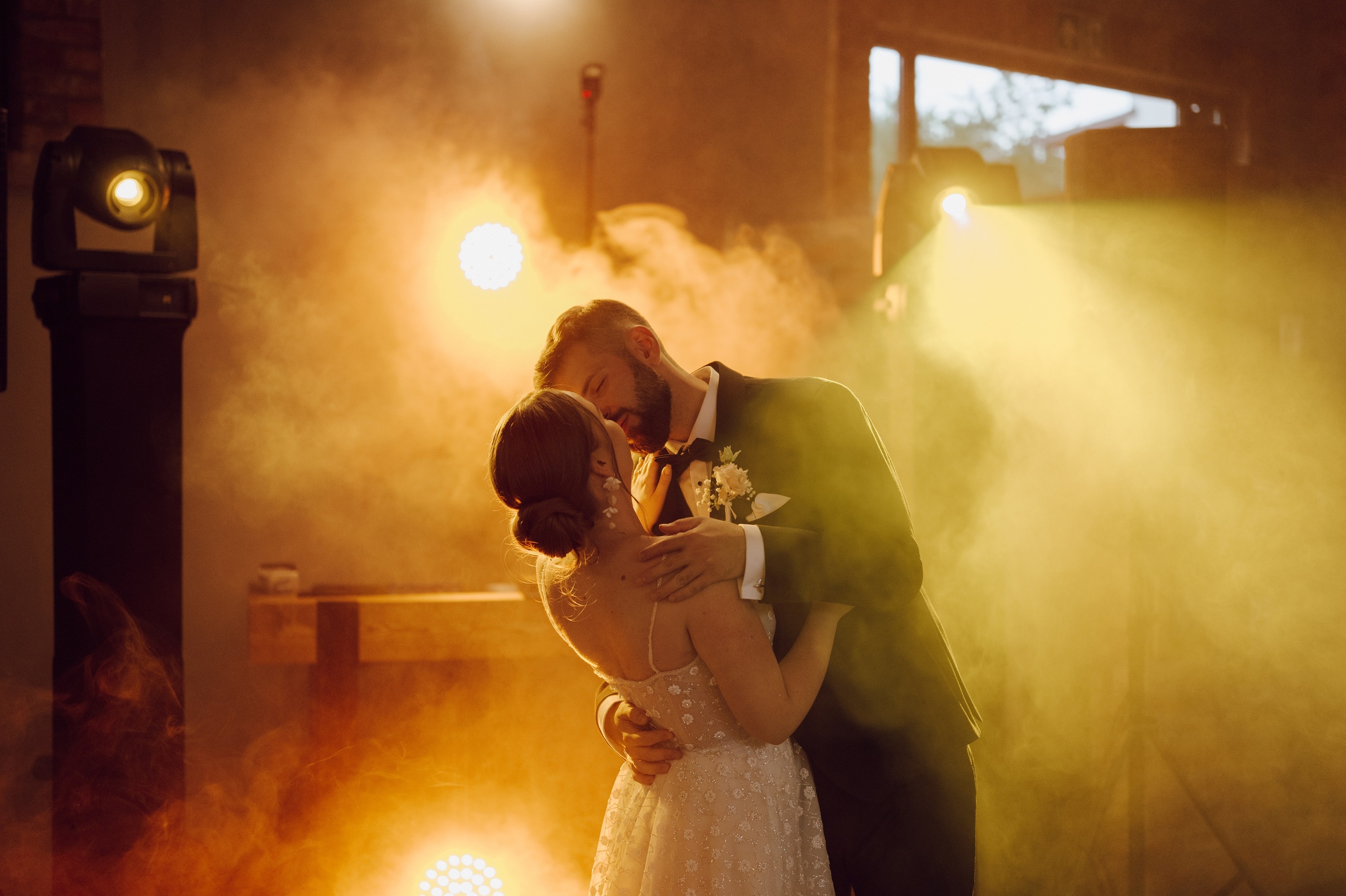 Kasia & Kuba | Wesele w stodole Owczarnia. Ślubny fotograf Poznań | Oliwia Makara