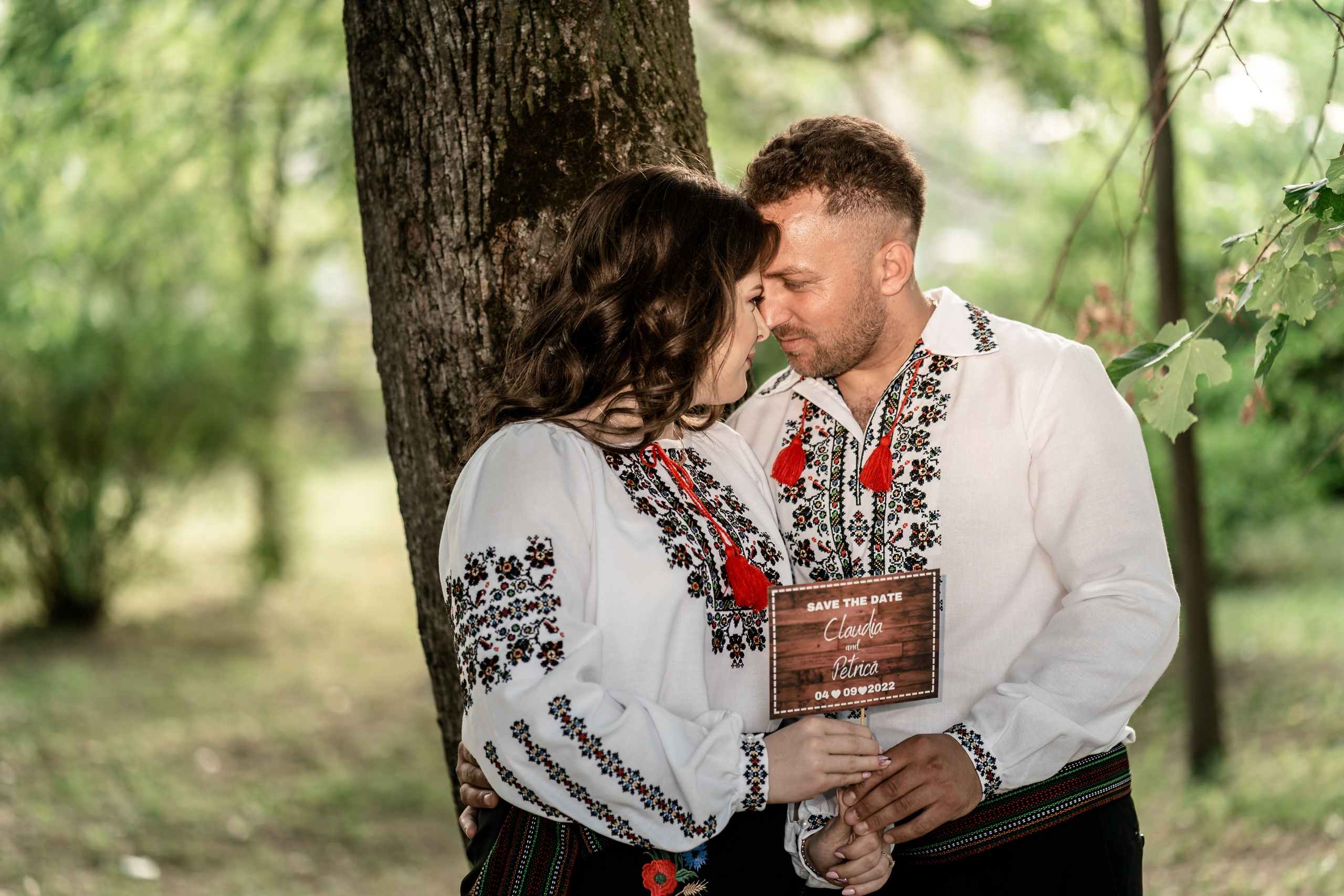 - save-the-date-petrică-claudia-ședință-foto-logodnă - cuplu-îndrăgostit-ședință-foto-romantică - anunț-nuntă-petrică-claudia-save-the-date - fotografii-save-the-date-iași-botoșani-suceava - petrică-claudia-poze-logodnă-foto-alin-chirilă - ședință-foto-pre-nuntă-save-the-date - save-the-date-poze-emotionante-cuplu - logodnă-foto-petrică-claudia-alino-foto-studio - ședință-foto-natură-cuplu-viitori-miri - alin-chirilă-fotograf-save-the-date-petrică-claudia