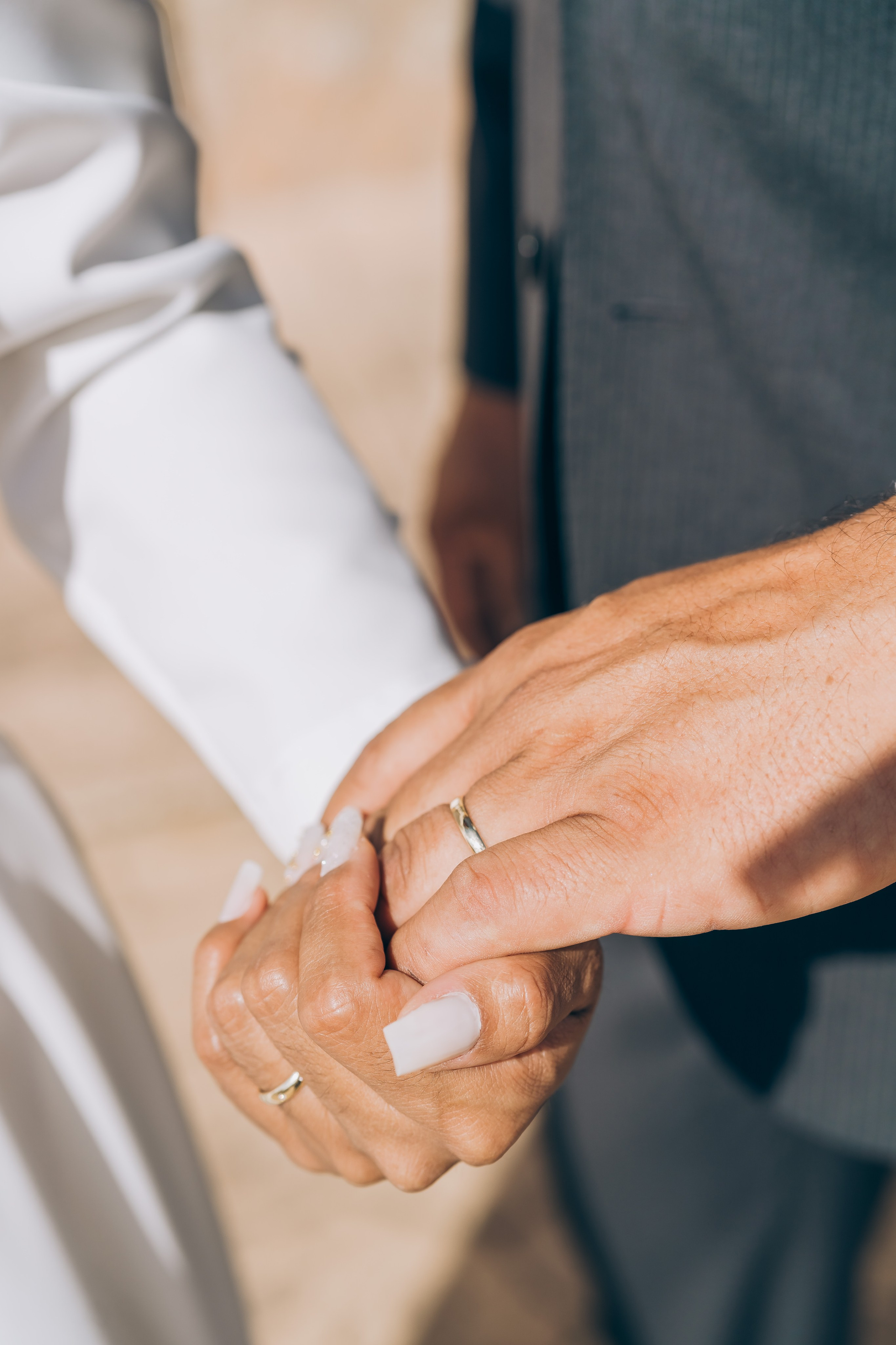 Sincere emotions at a wedding photo shoot. Photographer in Mallorca