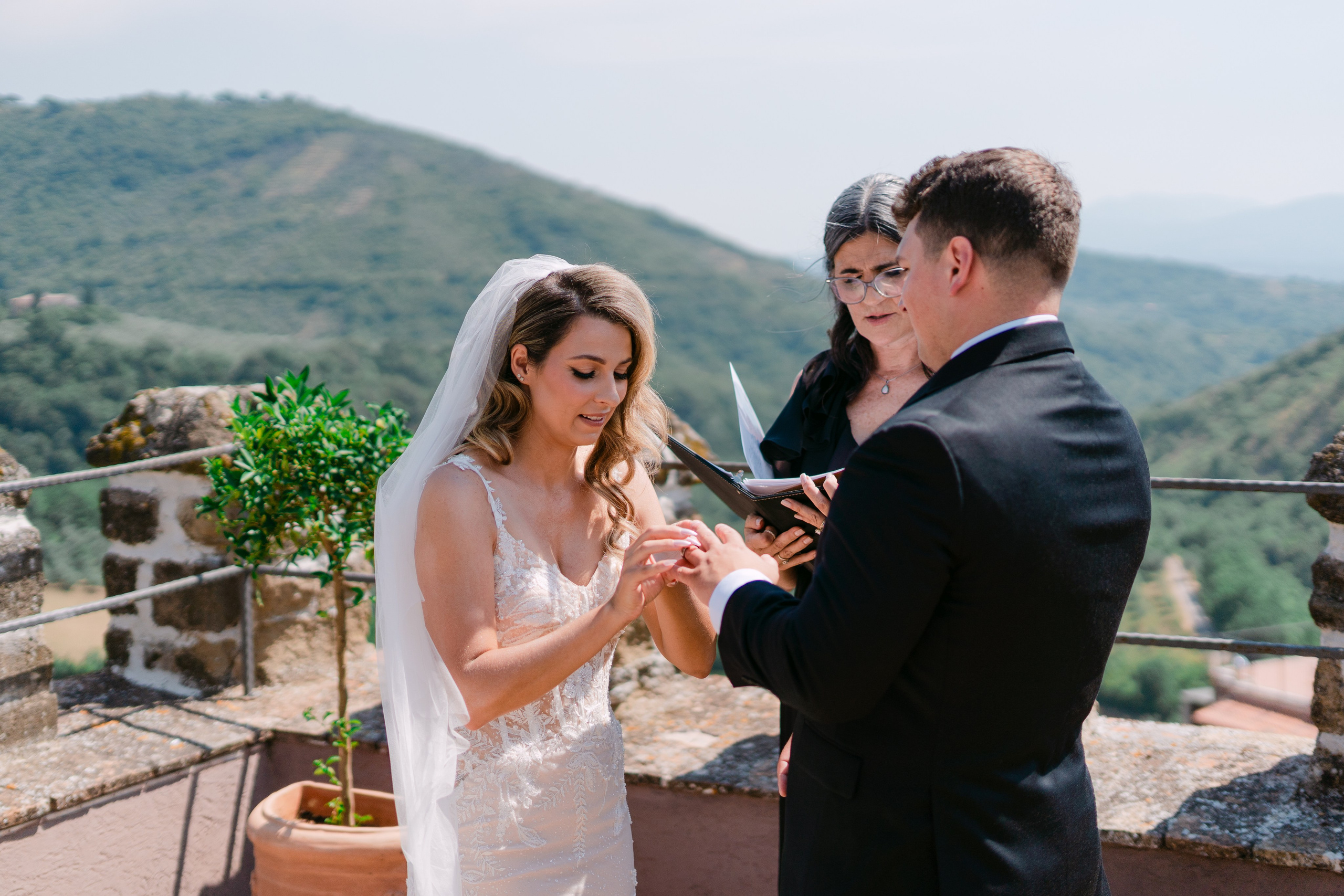 Destination Wedding in Castello Branccacio — Rome, Italy. Wedding & destination wedding photographer in Porto, Portugal — Davi Valente | Lisbon, Douro Valley, Rome, Tuscany & Lake Como