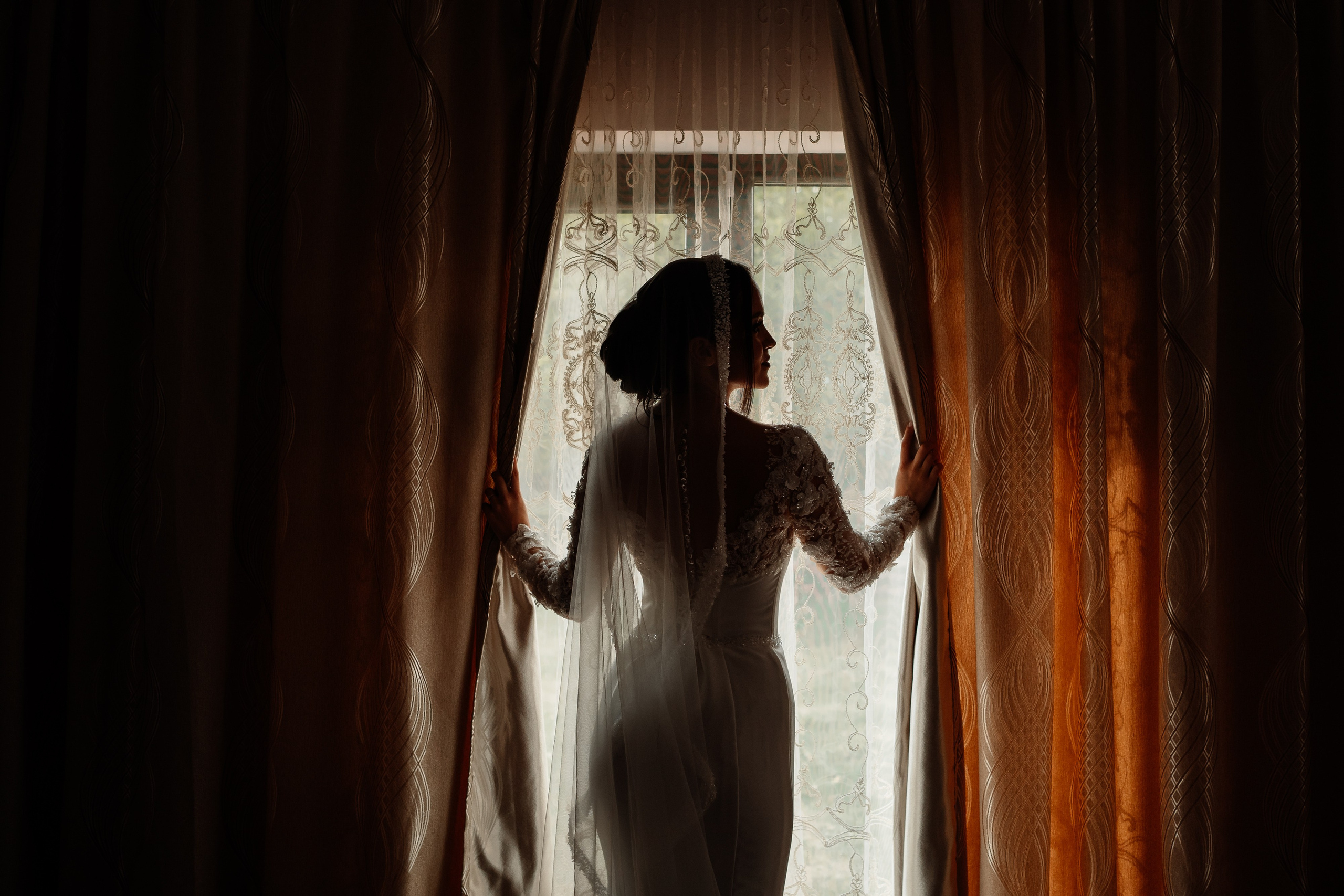 Ghidul Tau Complet pentru Alegerea Fotografului Potrivit | Mihai Popa Fotograf. Fotograf Nuntă & Botez București - Mihai Popa | Dincolo de oameni, imortalizez emoții!