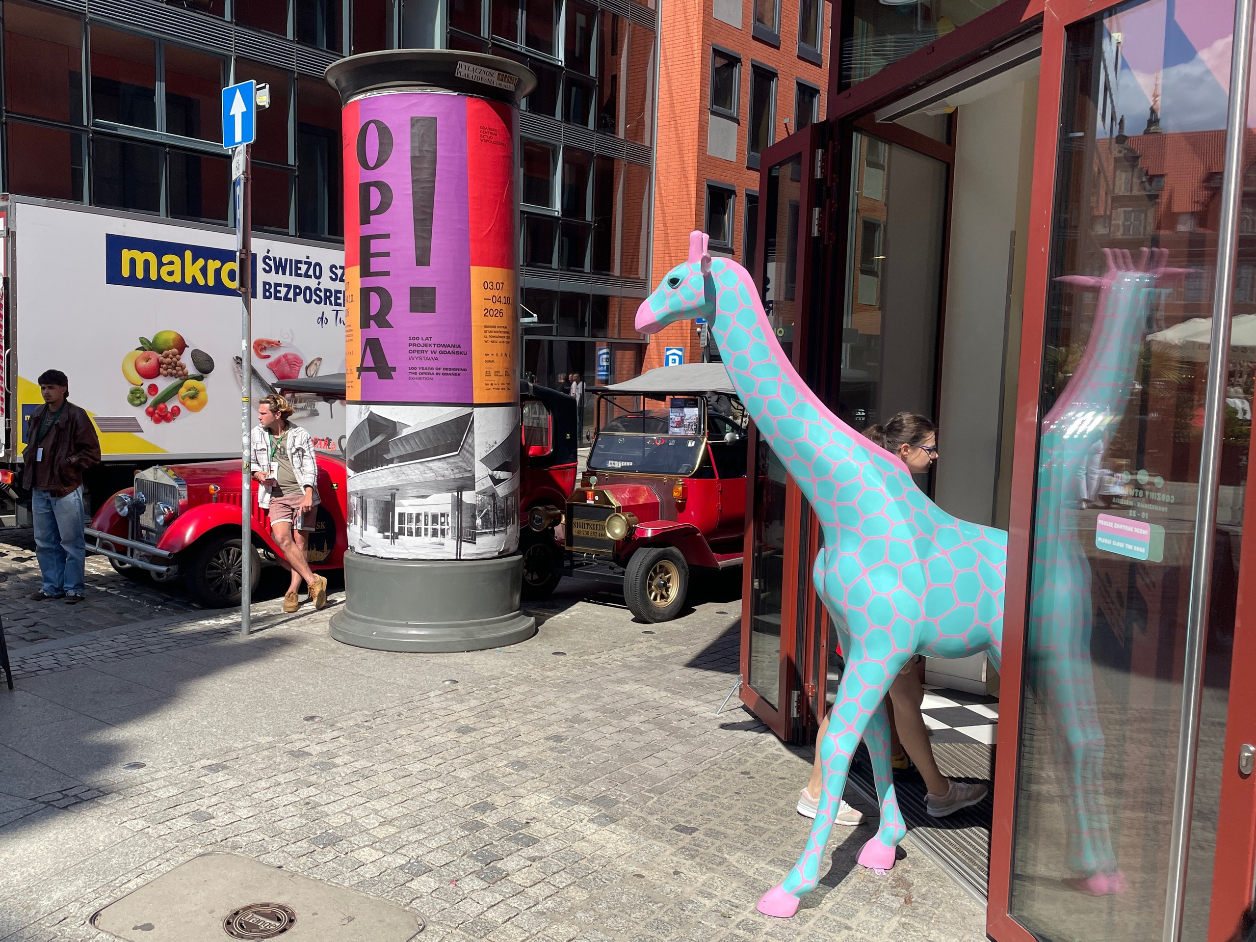 blue giraffe | Gdańsk 2026 | IPHONE 12 PRO