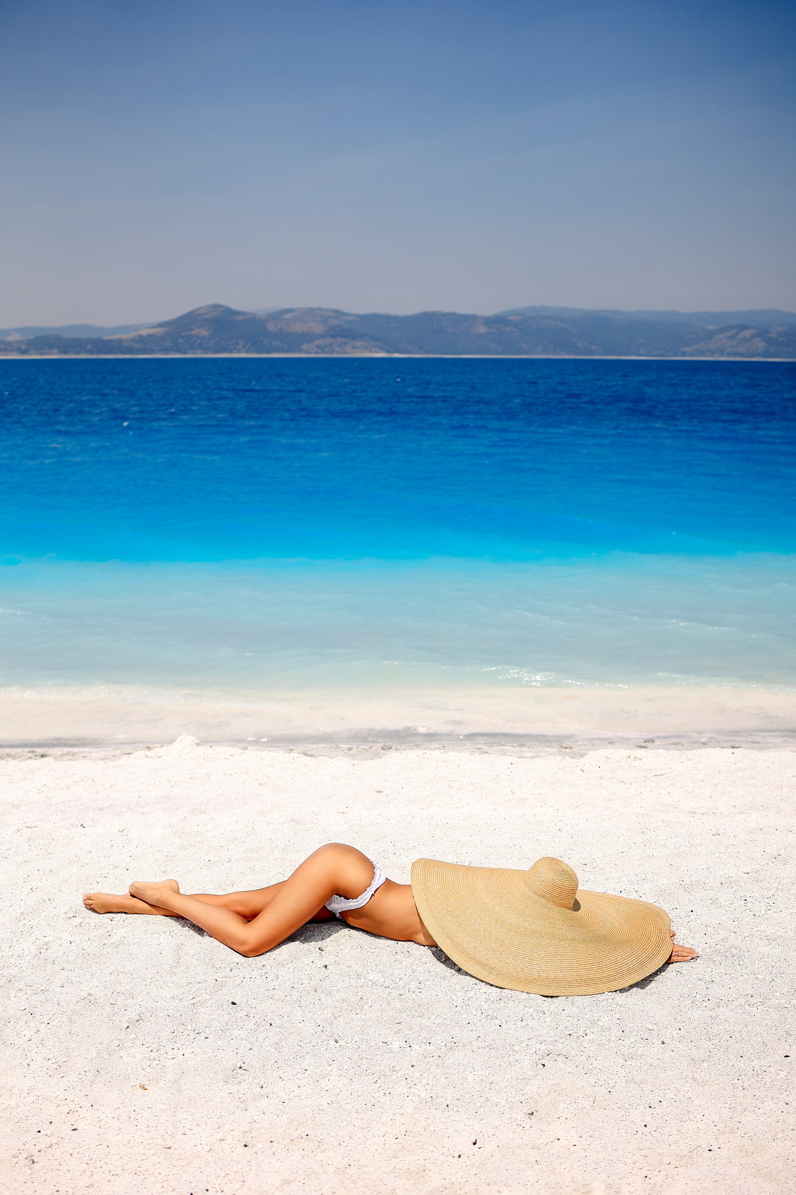Photoshooting on Salda lake. Photographer in Turkey, Antalya, Kemer, Belek, Side, Kas, Fethiye