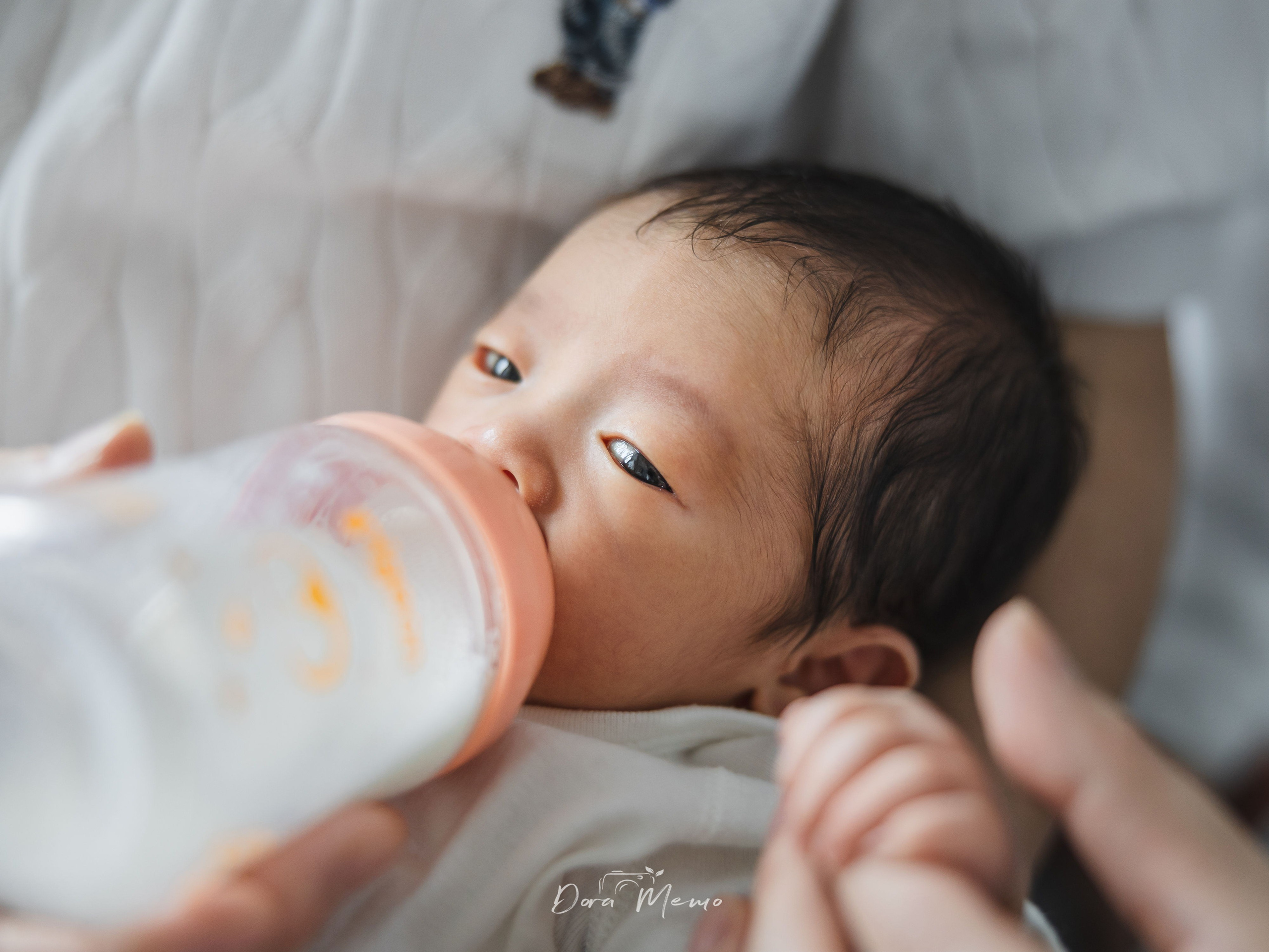 A Newborn at Home — Shanghai Family Photographer Documentary Session