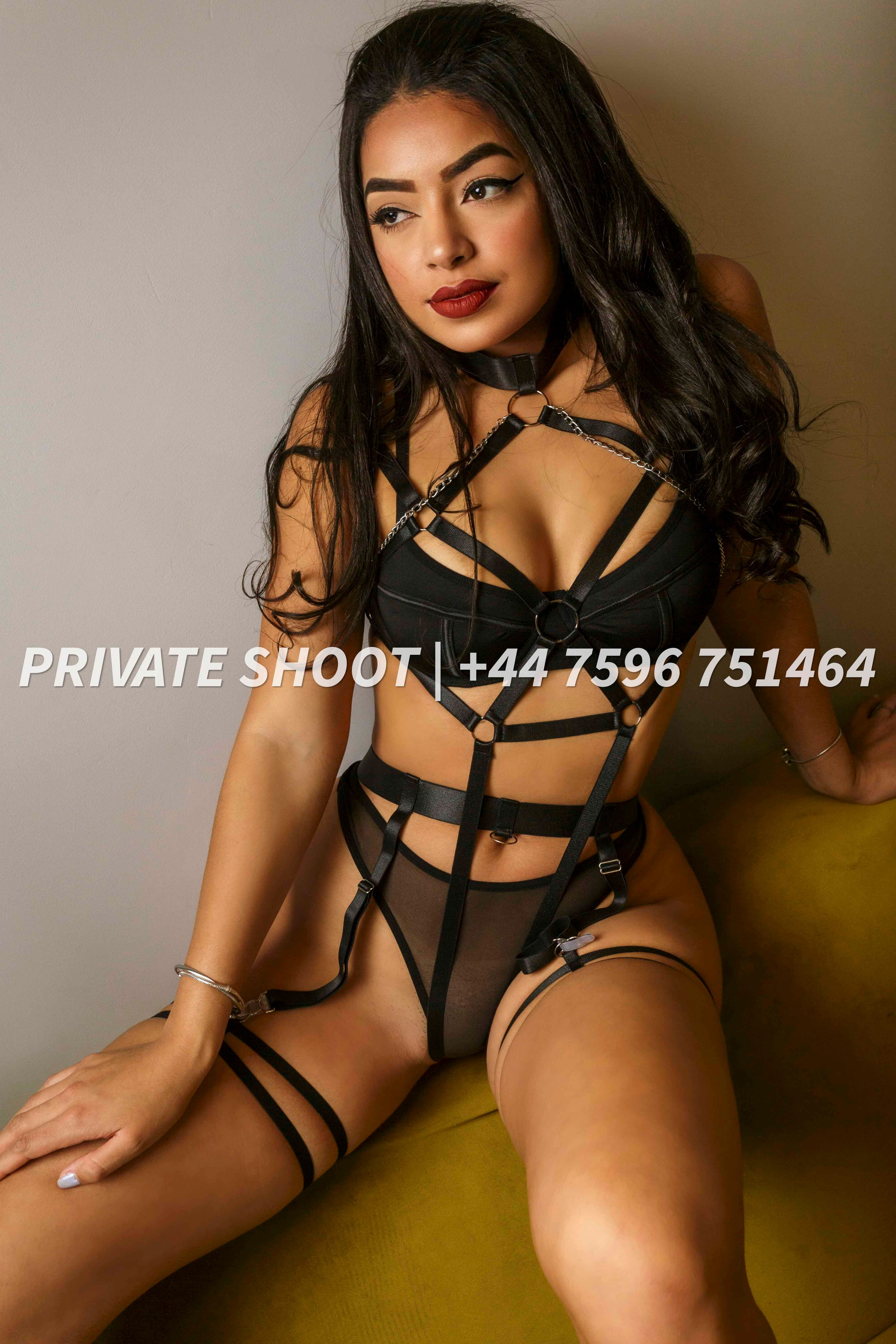 Essence. Ensaio Sensual em Londres | Private Shoot