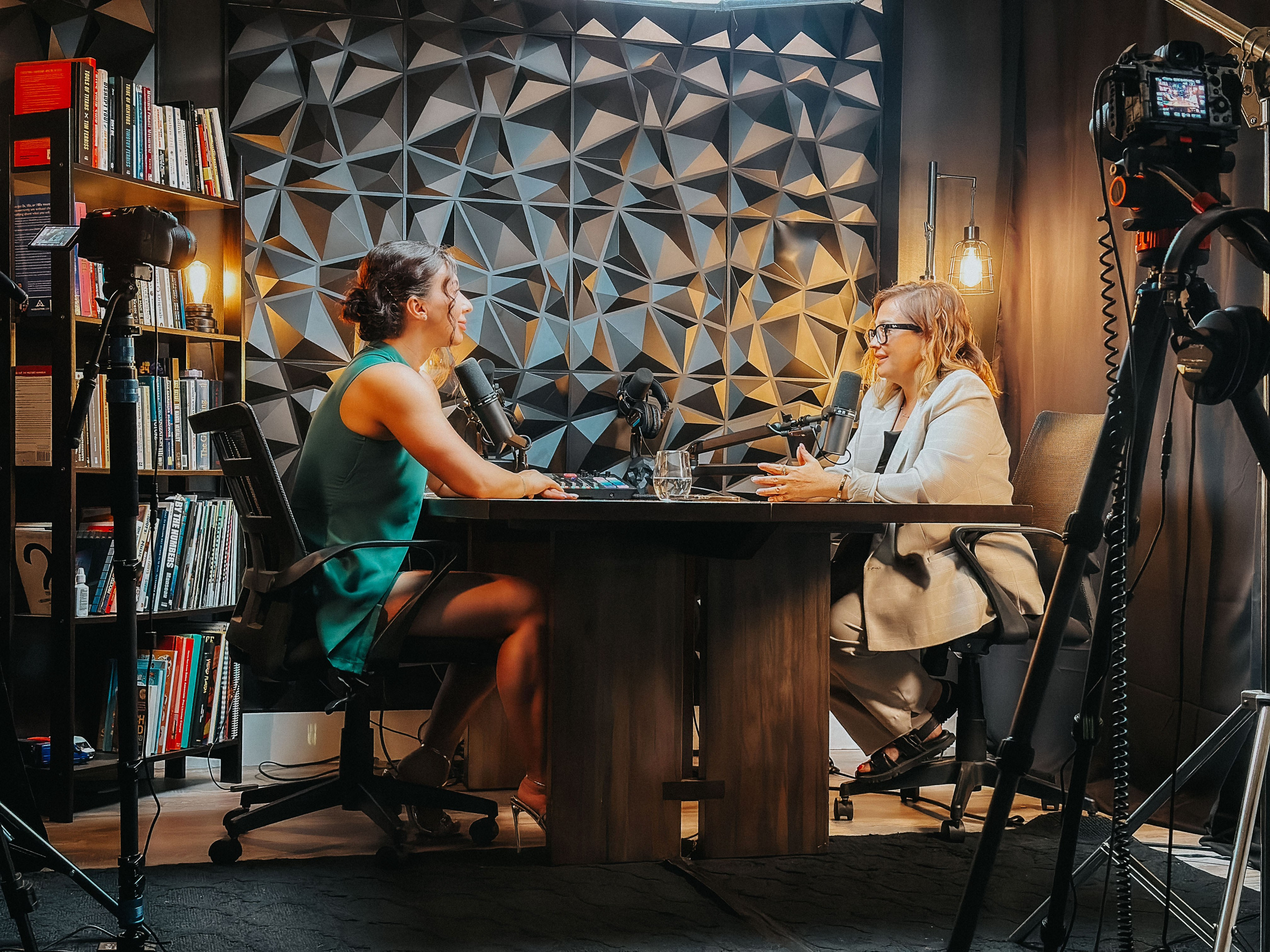 Как помочь дочери добиться успеха и собрать 1 млн подписчиков. ИРА И ЯСЯ. ON THE VIBE OF SUCCESS — A blog about extraordinary people with Kristi