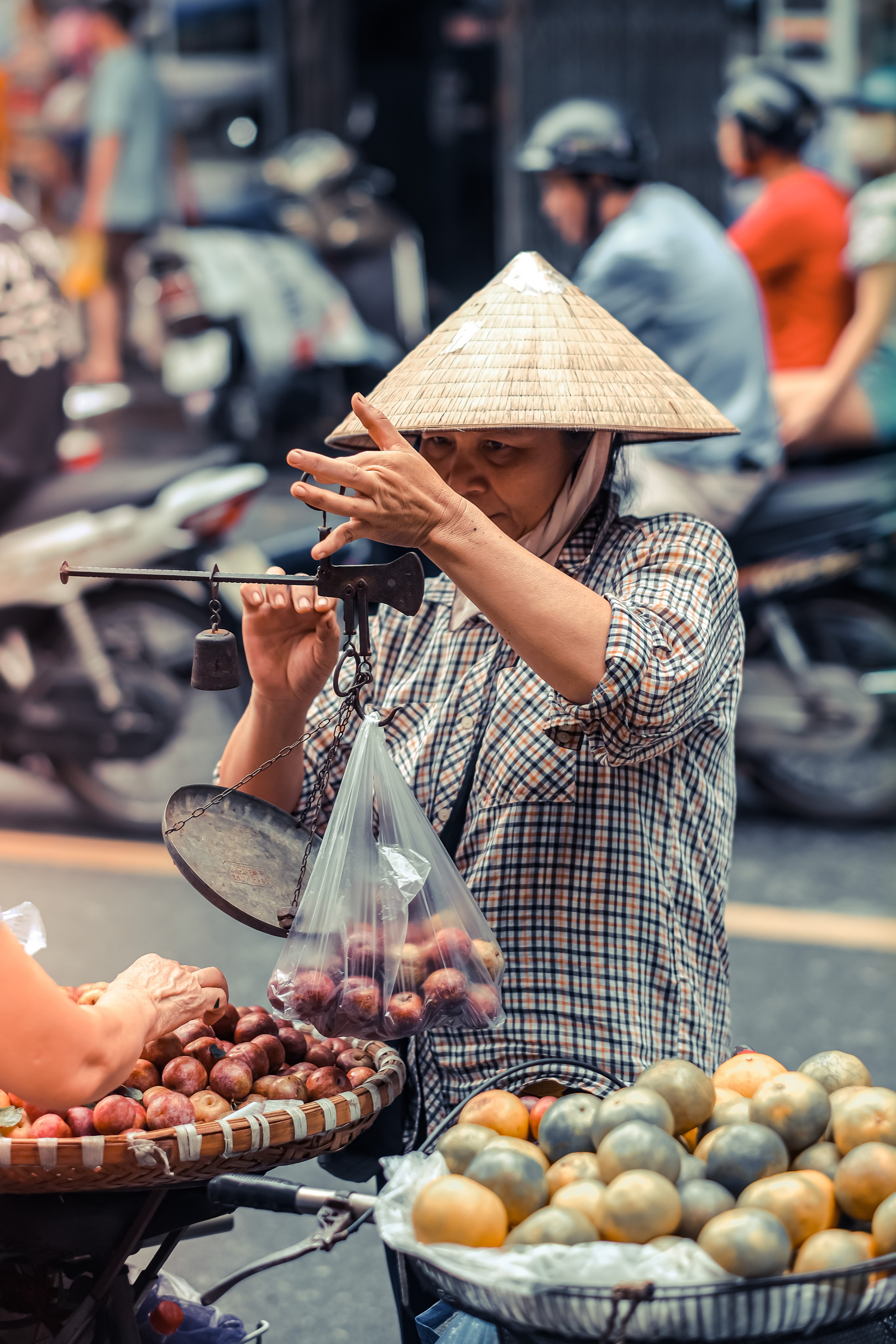Street Life Hanoi | Photo by Yukophotography 📸