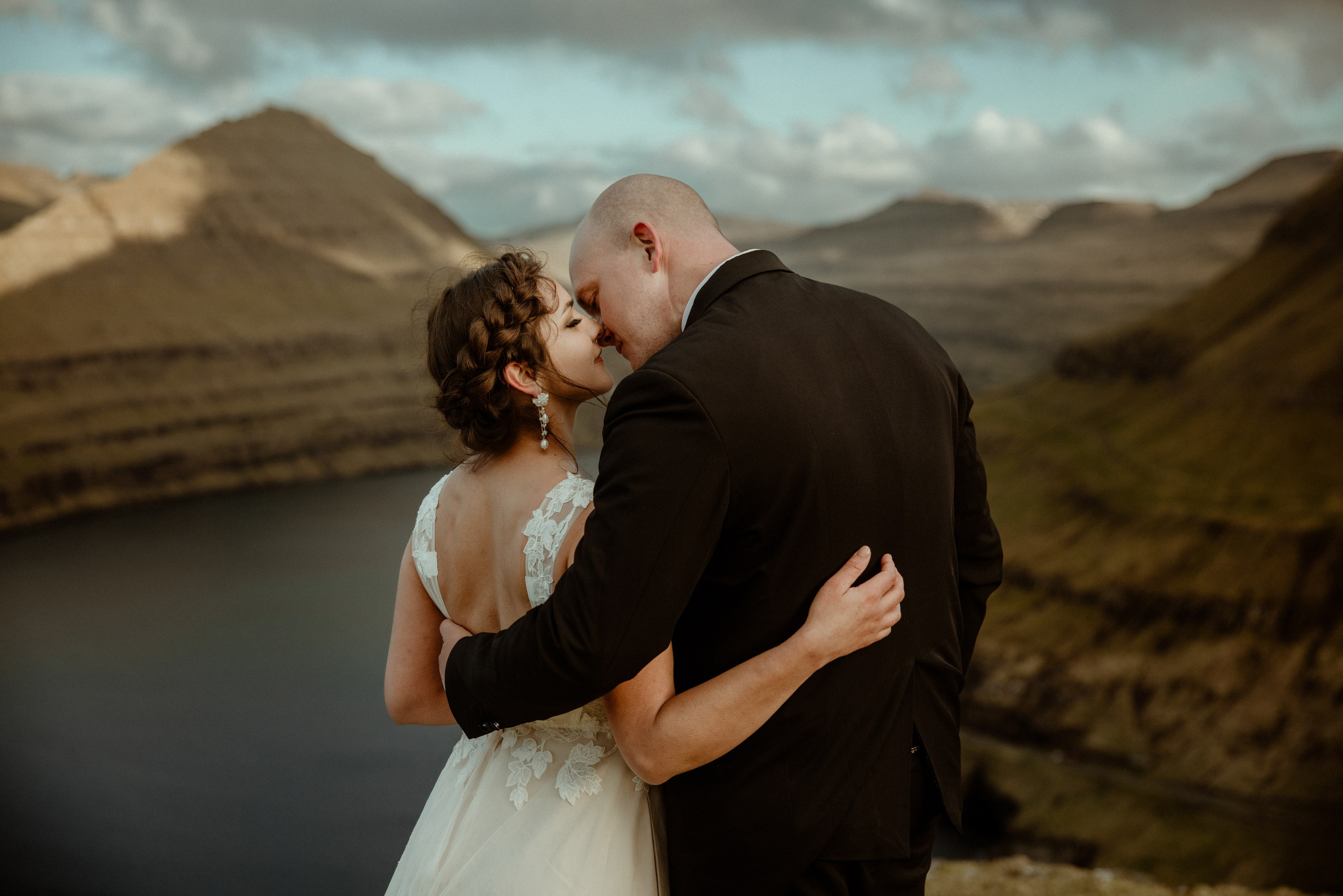 Faroe Islands elopement | Adventure wedding in Faroe Islands. Iceland elopement photographer & videographer