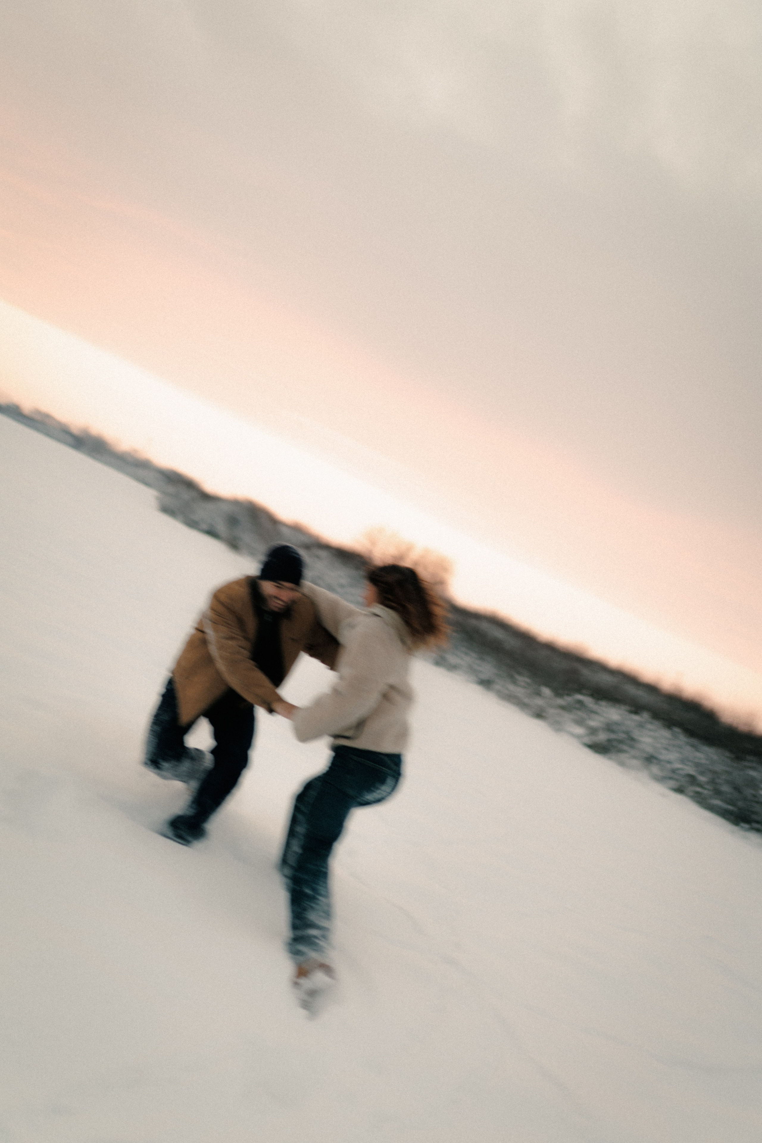 Snowy. Wedding photographer and videographer based in Timisoara, Romania