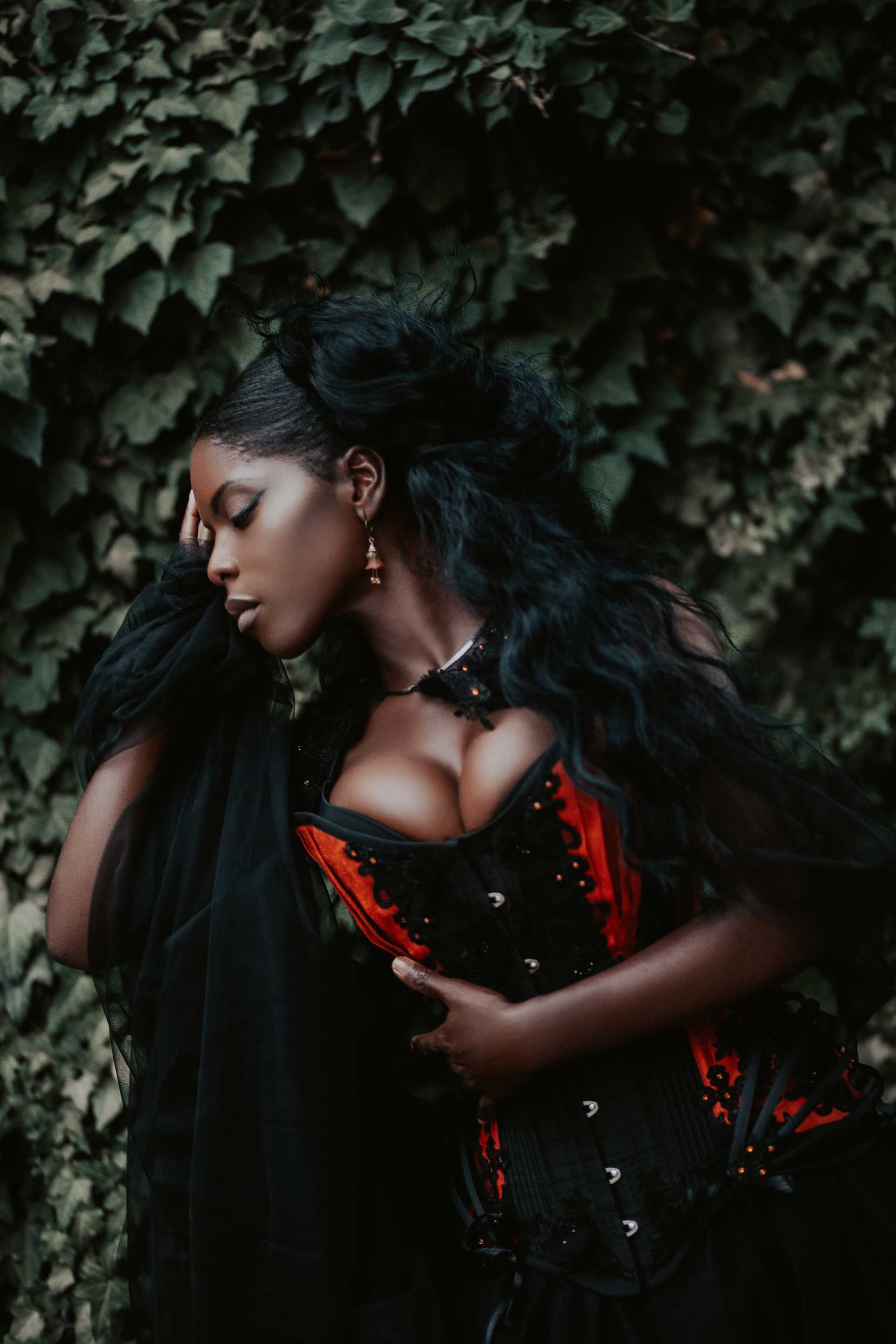 Theresa - Alternative fashion model from Paris. Mark Smilyanic | Portrait and Adventure Photographer from Belgrade