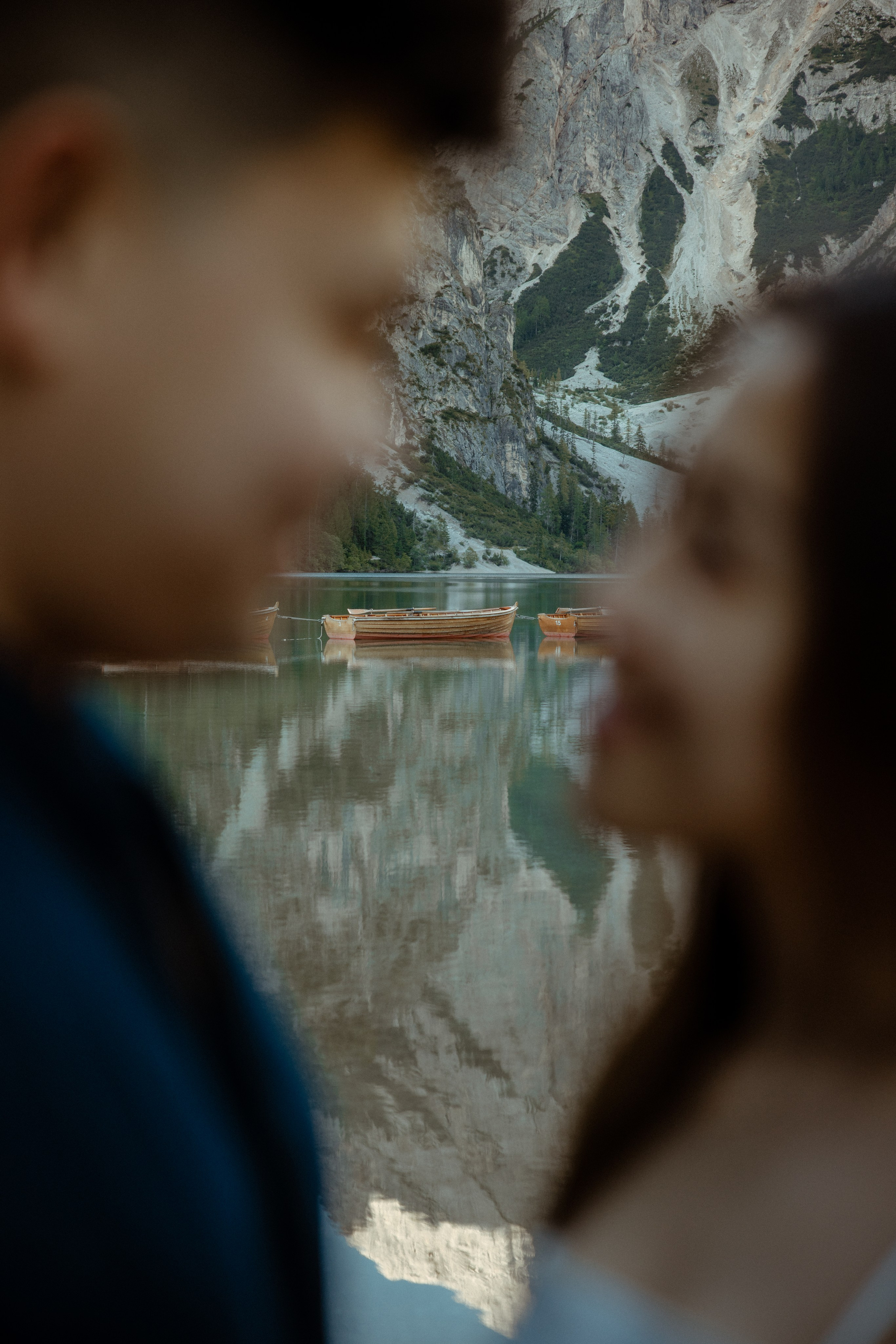 Sunrise proposal at Lago di Braies | Dreamy engagement in the Dolomites. Iceland elopement photographer & videographer