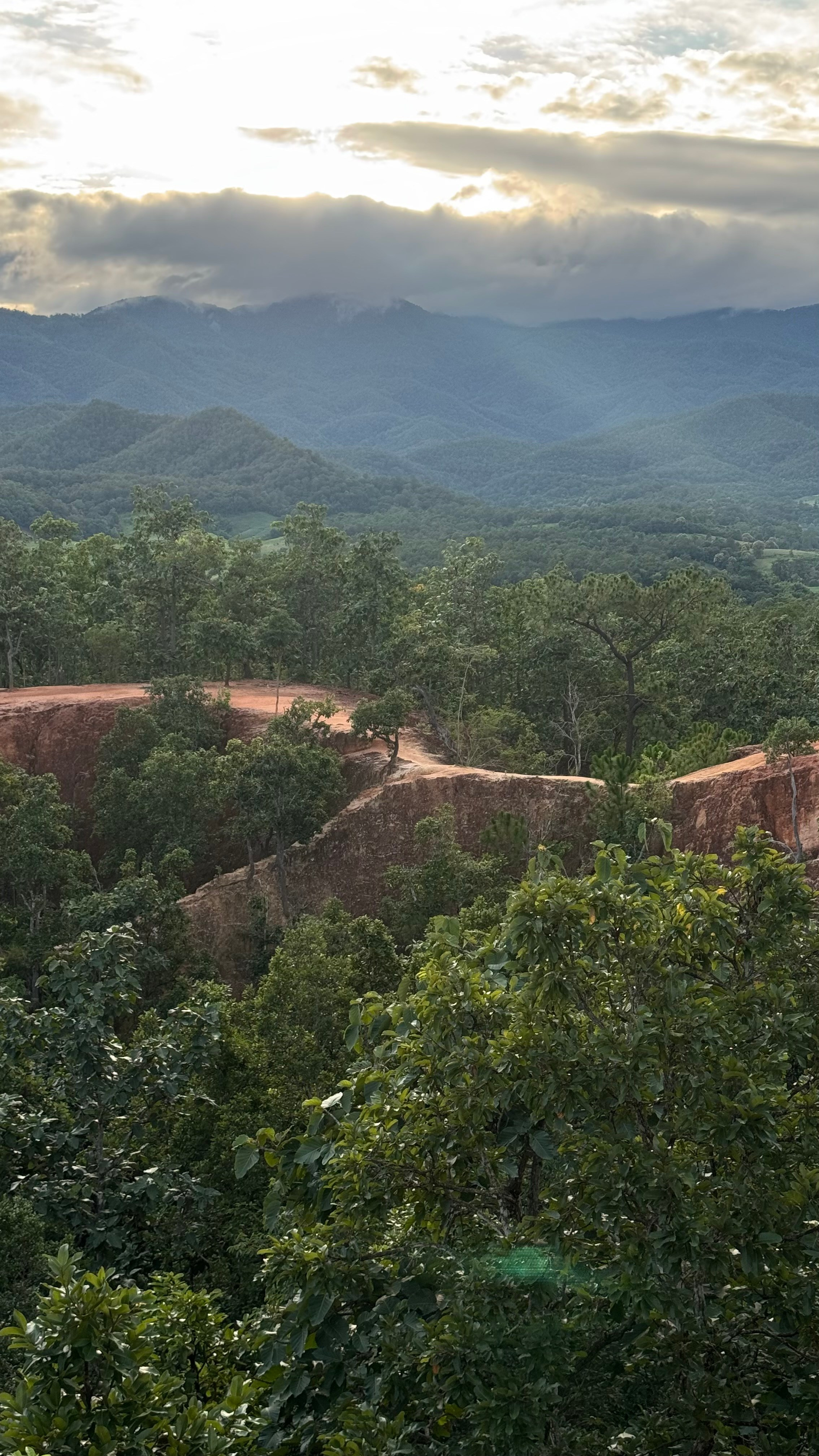 Совместное путешествие на север Таиланда. Женский клуб в Паттайе