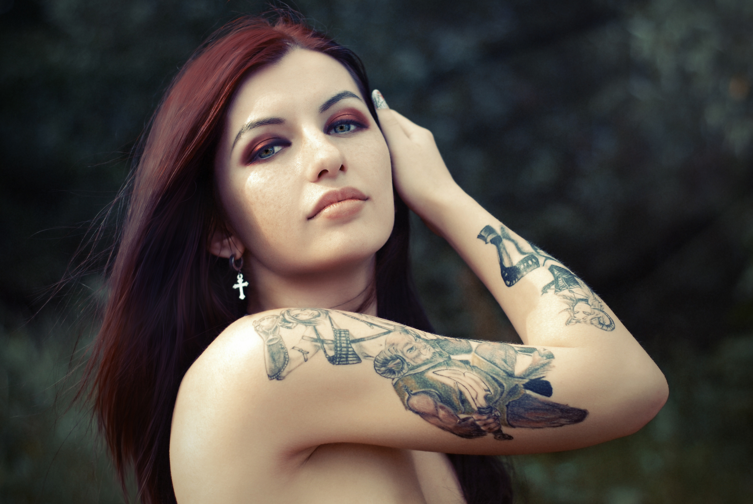 Phoenix (2012). Фотограф и ретушер в Белграде Елена Skullova