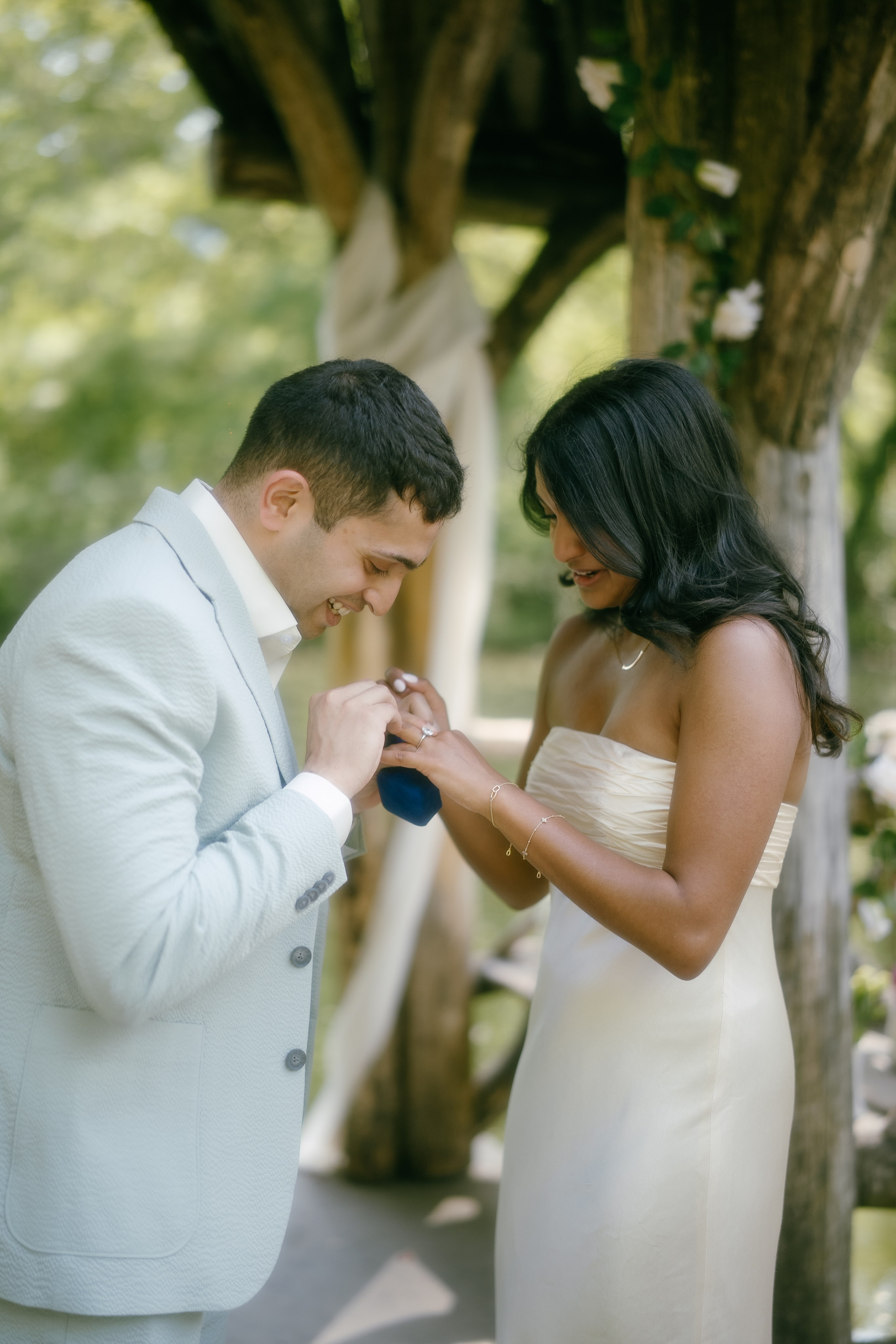 Lev Shevchenko Photography | moodofnewyork This website is dedicated to wedding, couple, family, and portrait photography. I help capture g