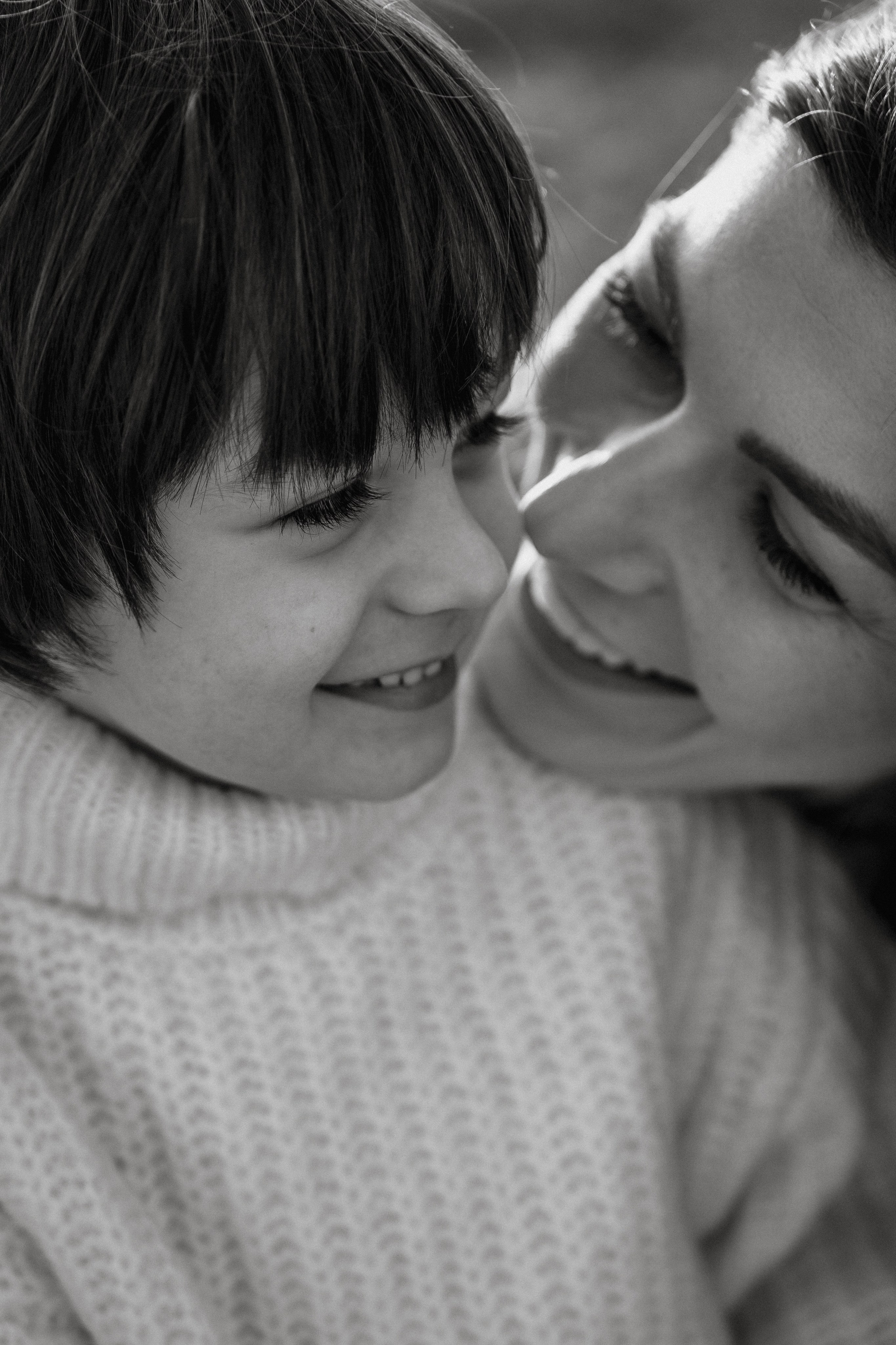 Unique Family Photography at an Alpaca Farm – Fun & Playful. Alisa Tant — Family and newborn photographer Bucks County, Montgomery county, Philadelphia, NJ