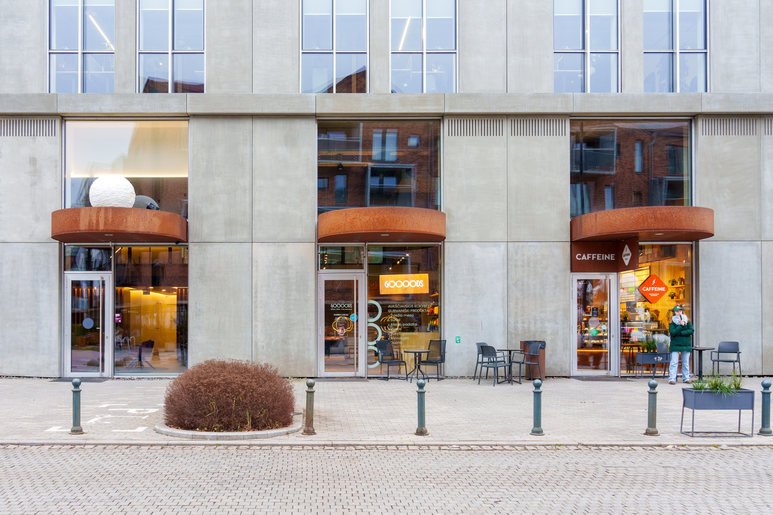 Fotosesija. Komercinės Patalpos Aukštaičių g. 7, Vilnius | Nuoma Biurui ar Parduotuvei. Elina Sapiega fotografė Vilniuje