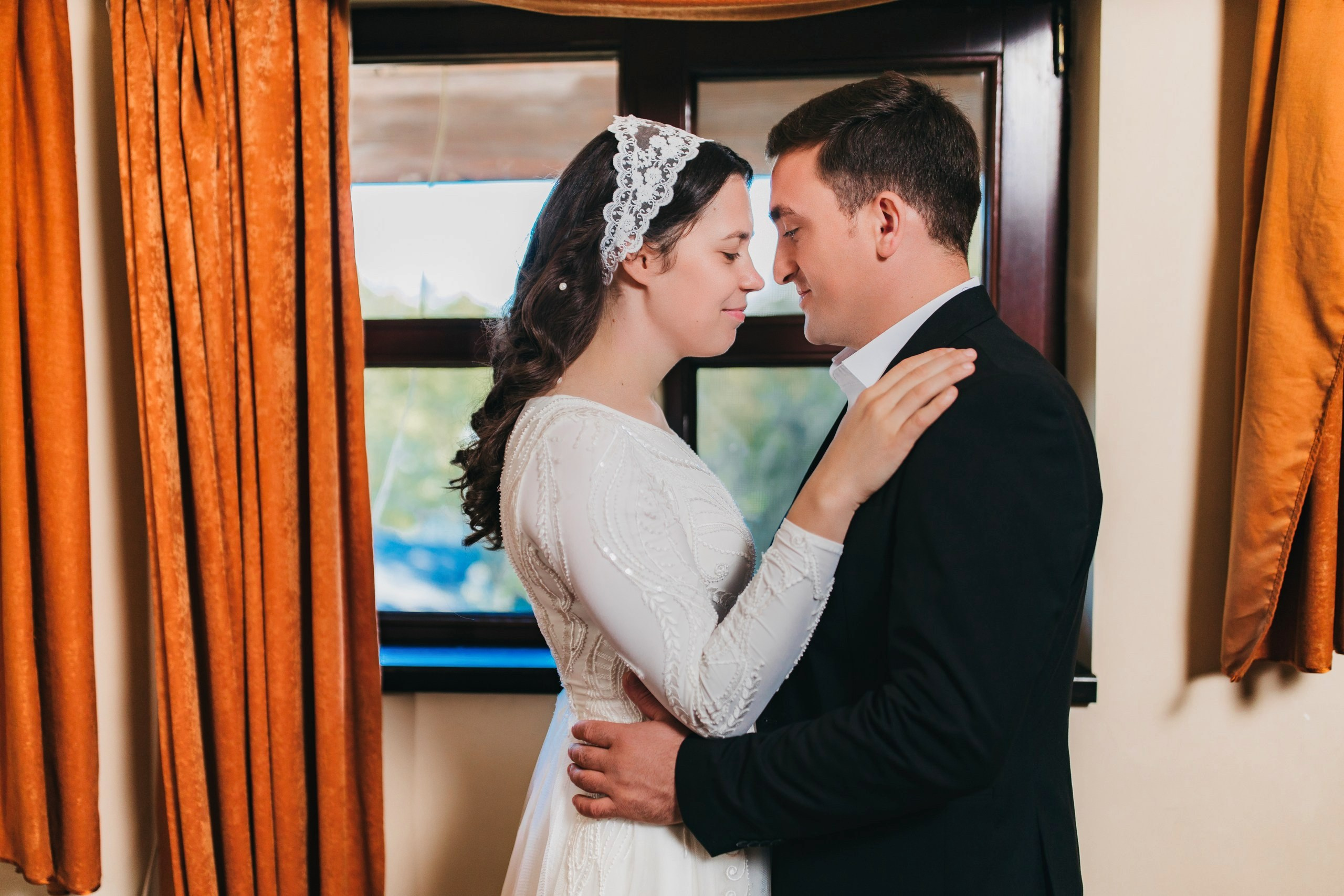 botez Luca Nectarie 22 februarie 2026 fotograf profesionist • fotograf botez Botoșani Luca Nectarie biserică • părinți Răzvan și Ramona botez copil emoții familie • nași Marin și Rodica botez copil fotografie profesională • detalii botez lumânare cristelniță biserică România • copil Luca Nectarie în brațe la botez moment emoționant • familie fericită la botez copil fotograf Alin Chirilă • fotografie botez naturală lumină caldă biserică • portret copil botez Luca Nectarie fotograf profesionist • momente autentice botez România familie și nași • slujbă botez copil imagini emoționante biserică • fotograf botez Iași și Botoșani Alin Chirilă - nunta--fotograf-profesionist-botosani - fotografie-nunta-romantica - imagini-nunta-in-natura-alin-chirila-fotograf - fotografii-cuplu-indragostit-nunta-botosani - sedinta-foto-miri-andrei-iustina-alinofotostudio - amintiri-din-nunta-realizate-de-fotograf-profesionist - povestea-nuntii-andrei-si-iustina-in-imagini-alinofotostudio-fotograf evenimente- evenimente Botoșani -fotograf Suceava - fotograf Iași- servicii foto. servicii foto Botoșani. servicii foto video Botoșani. otograf-nunta-botosani-fotograf nunta. fotograf evenimente. fotograf nunta Botoșani. Alin chirila. Alin chirila fotograf. Alinofotostudio.- servicii foto. servicii foto Botoșani. servicii foto video Botoșani. fotograf nunta. fotograf evenimente. fotograf nunta Botoșani. Alin chirila. Alin chirila fotograf. Alinofotostudio.fotograf stare civilă,poze stare civilă,album foto stare civilă,servicii foto suceava,fotograf evenimente suceava,fotograf nuntă suceava,poze cununie civilă,ședință foto stare civilă,sesiune foto suceava,fotograf profesionist suceava,fotograf botosani,stare civila botosani,alinofotostudio,alin chirila fotograf.servicii foto. servicii foto Botoșani. servicii foto video Botoșani. fotograf nunta. fotograf evenimente. fotograf nunta Botoșani. Alin chirila. Alin chirila fotograf. Alinofotostudio.fotograf stare civilă,poze stare civilă,album foto stare civilă,servicii foto suceava,fotograf evenimente suceava,fotograf nuntă suceava,poze cununie civilă,ședință foto stare civilă,sesiune foto suceava,fotograf profesionist suceava,fotograf botosani,stare civila povestitor prin fotografiebotosani,alinofotostudio,alin chirila fotograf,servicii foto. servicii foto Botoșani. servicii foto video Botoșani. fotograf nunta. fotograf evenimente. fotograf nunta Botoșani. Alin chirila. Alin chirila fotograf. Alinofotostudio.fotograf stare civilă,poze stare civilă,album foto stare civilă,servicii foto suceava,fotograf evenimente suceava,fotograf nuntă suceava,poze cununie civilă,ședință foto stare civilă,sesiune foto suceava,fotograf profesionist suceava,fotograf botosani,stare civila botosani,alinofotostudio,alin chirila fotograf,cununie religioasă botoșani,andreea și neculai,capela militară botoșani,foto conacul zăicești,fotograf nuntă botoșani,fotograf cununie religioasă,foto evenimente botoșani,poze cununie capela militară,ședință foto zăicești,fotograf profesionist botoșaniMire și mireasă – Sergiu & Liliana – ziua nunții, 2024 - Emoții în ziua nunții – Sergiu și Liliana - Dansul mirilor – fotografie artistică nuntă 2024 - Sedinta foto romantică în natură – Sergiu & Liliana - Rochia de mireasă și detalii de nuntă elegan-Album de cununie civilă Florin și Anda – Fotografii profesionale realizate de Alin Chirilă în Botoșani -fotograf prin fotografie-Ședință foto Trash the Dress pe muntele Rarău cu Iulian și Iuliana – fotografie de cuplu, natură montană, emoție autentică surprinsă de Alin Chirilă, povestitor prin fotografie.- "Iulian și Iuliana pe crestele Rarăului – fotografie Trash the Dress în natură" - "Cuplu îmbrățișat la apus pe muntele Rarău – ședință foto după nuntă" - "Rochie de mireasă în vânt pe munte – Trash the Dress Rarău-1. Iulian și Iuliana pe muntele Rarău – ședință foto Trash the Dress în natură, cu peisaj montan spectaculos 2. Cuplu în îmbrățișare pe Rarău – emoție autentică surprinsă după nuntă 3. Rochie de mireasă în bătaia vântului – fotografie artistică Trash the Dress în munți 4. Mire și mireasă privind spre orizont – dragoste și libertate pe muntele Rarău 5. Iuliana zâmbind în rochia de mireasă – portret în natură, Trash the Dress 6. Iulian ținându-și mireasa de mână – ședință foto romantică pe munte 7. Detaliu cu rochia pe stâncă – estetică naturală Trash the Dress Rarău 8. Cuplu în mers pe poteca Rarăului – fotografie simbolică de după nuntă 9. Apus de soare pe Rarău în spatele mirilor – imagine de poveste Trash the Dress 10. Iulian și Iuliana râzând împreună – momente autentice surprinse de Alin Chirilă, povestitor prin fotografie-fotograf-nunta-cerbu-botosan trash-the-dress-botosani Alin Chirilă Fotograf – fotograf de nuntă Botoșani-fotograf nuntă Botoșani-fotograf nuntă Cerbu Botoșani-fotograf profesionist nuntă Botoșani-fotografie de nuntă Botoșani-fotograf evenimente Botoșani-fotograf nuntă Moldova-fotograf trash the dress Botoșani - fotograf pregătirea mirilor Botoșani -fotograf ceremonie religioasă nuntă-fotograf petrecere nuntă Botoșani- fotograf nuntă Botoșani pregătirea mirelui- pregătirea mirelui fotografie nuntă Cerbu Botoșani-fotograf nuntă Botoșani pregătirea miresei -mireasă pregătiri nuntă Cerbu Botoșani-fotograf nuntă Botoșani nașii mirilor-ceremonie religioasă nuntă Cerbu Botoșani-fotograf nuntă Botoșani ceremonie religioasă biserică-petrecere nuntă Cerbu Botoșani invitați dans-fotograf nuntă Botoșani petrecere restaurant-ședință foto trash the dress-fotograf trash the dress Botoșani ședință foto după nuntă-Fotograf nuntă Botoșani – galerie foto reală de la evenimente stare civilă Sebi și Claudia Copălău • cununie civilă Primăria Copălău Botoșani • miri emoționați la starea civilă • semnarea actelor cununie civilă • fotografii naturale stare civilă Botoșani • familie și prieteni la cununie civilă • cadre emoționale cununie civilă • fotograf profesionist Botoșani eveniment stare civilă Sebi și Claudia la Primăria Copălău Botoșani fotograf evenimente • fotograf cununie civilă Copălău Botoșani cadre naturale și emoționale • fotograf profesionist Botoșani stare civilă Sebi și Claudia • momente autentice cununie civilă Copălău fotograf Alin Chirilă • fotografii emoționale stare civilă în județul Botoșani• fotograf nunta Oana si Ionut juraminte emotii reale • mireasa Oana juraminte nunta fotografie profesionala • mire Ionut citind juraminte nunta eleganta • juraminte nunta emotionante Oana si Ionut fotograf • fotograf nunta Botosani momente autentice juraminte • mireasa cu emotii in timpul juramintelor nunta • mire elegant costum bej juraminte nunta • fotografii nunta premium cuplu indragostit Romania • momente reale nunta juraminte fotografie artistica • sedinta foto nunta juraminte in aer liber • fotograf profesionist nunta cadre emotionante • cuplu miri juraminte iubire si credinta • detalii nunta eleganta decor floral alb verde • fotografie nunta stil fine art juraminte • poveste de dragoste surprinsa in ziua nuntii