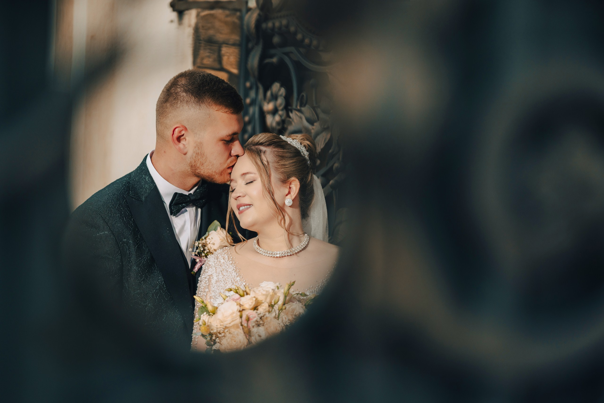 Trash the Dress Andreea & Andrei – Mănăstirea Gorovei | Alin Chirilă – Fotograf de nuntă