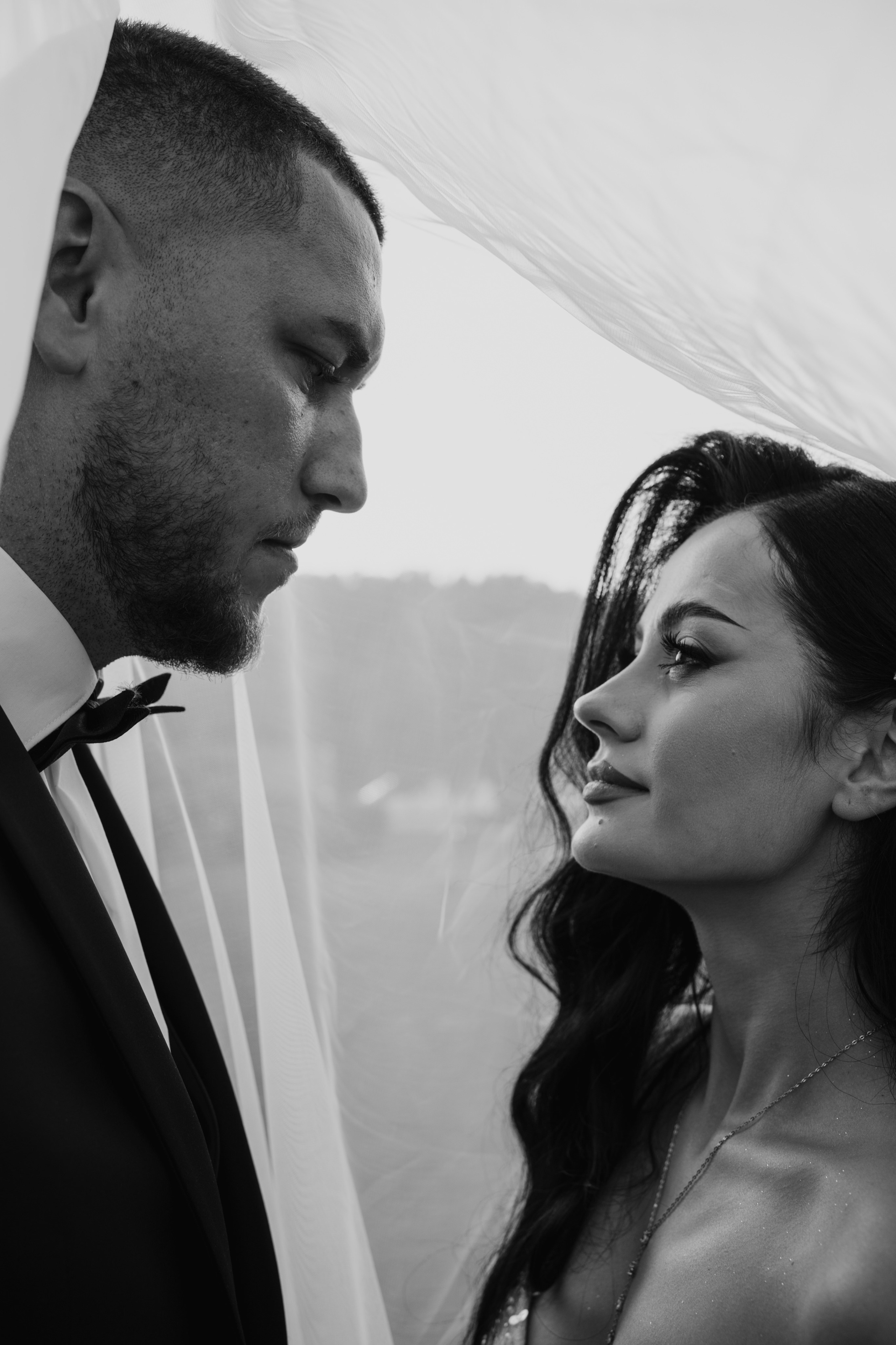 Catalina & Remus. Raw Studio. Fotograful tau de nunta!