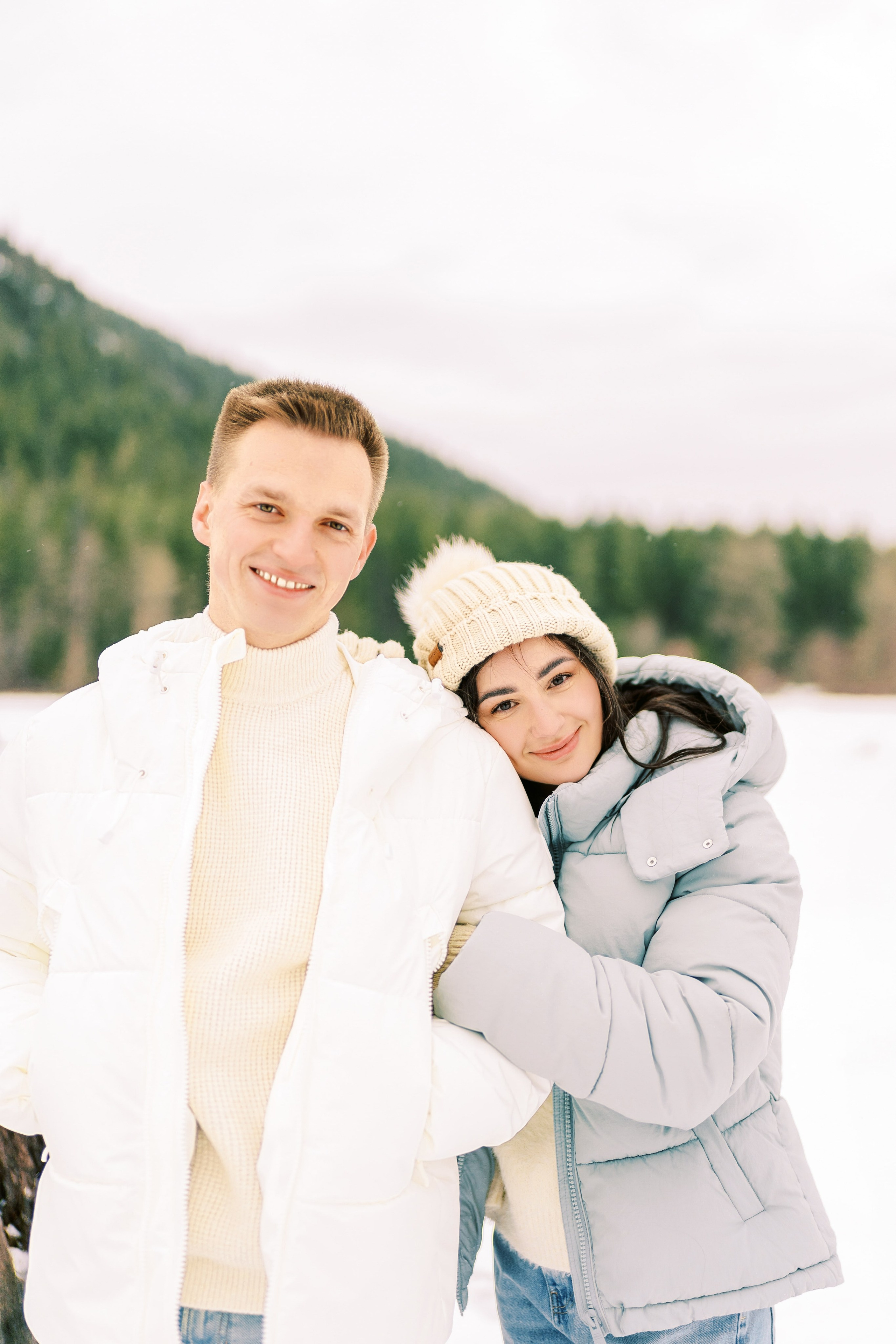 Irina & Bogdan / January 2024. Rattlesnake Lake, WA. EVAN ARISTOV WEDDING PHOTOGRAPHY — Seattle Wedding Photographer