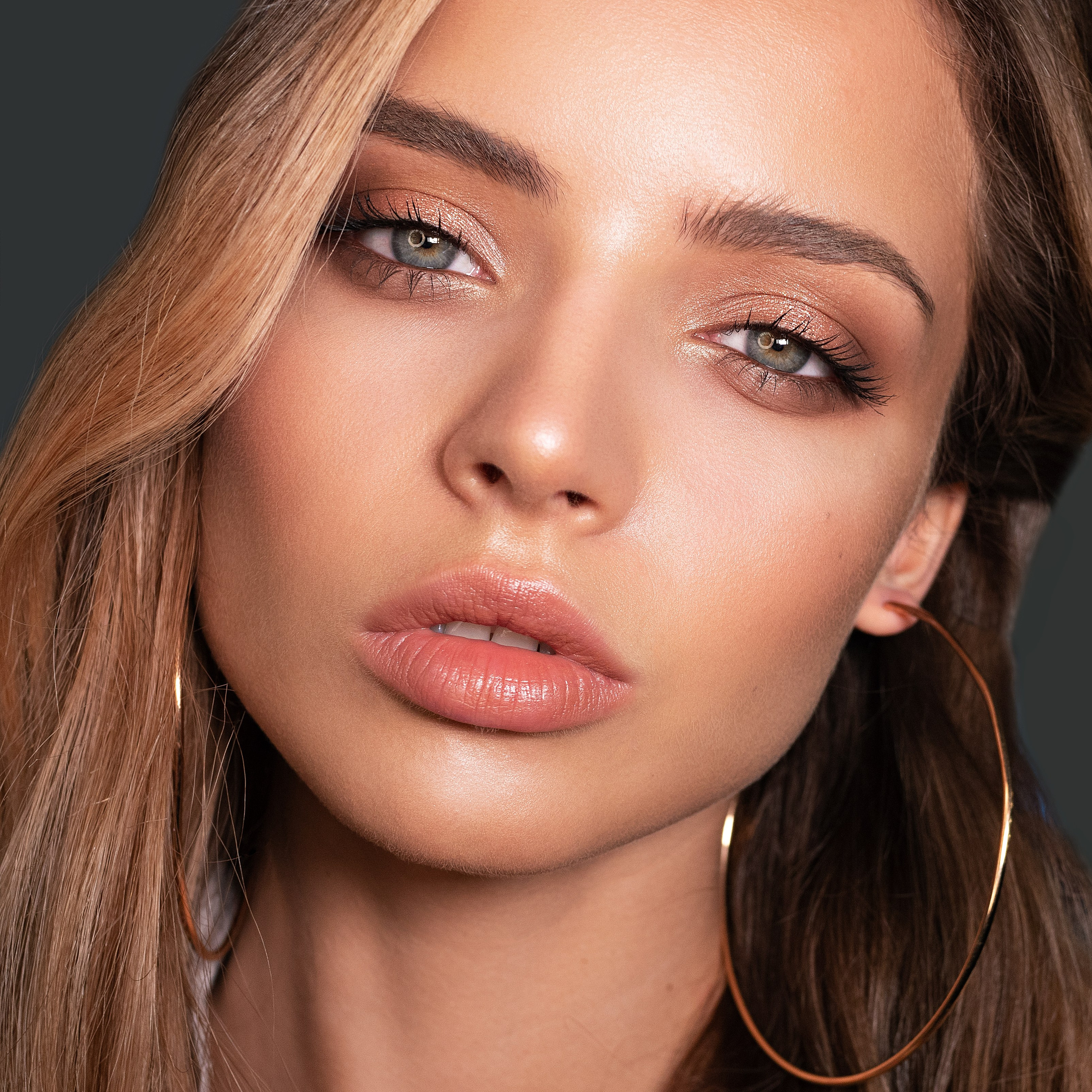 Evening makeup, event hairstyling, special occasion makeup. Makeup artist and Hair stylist in London