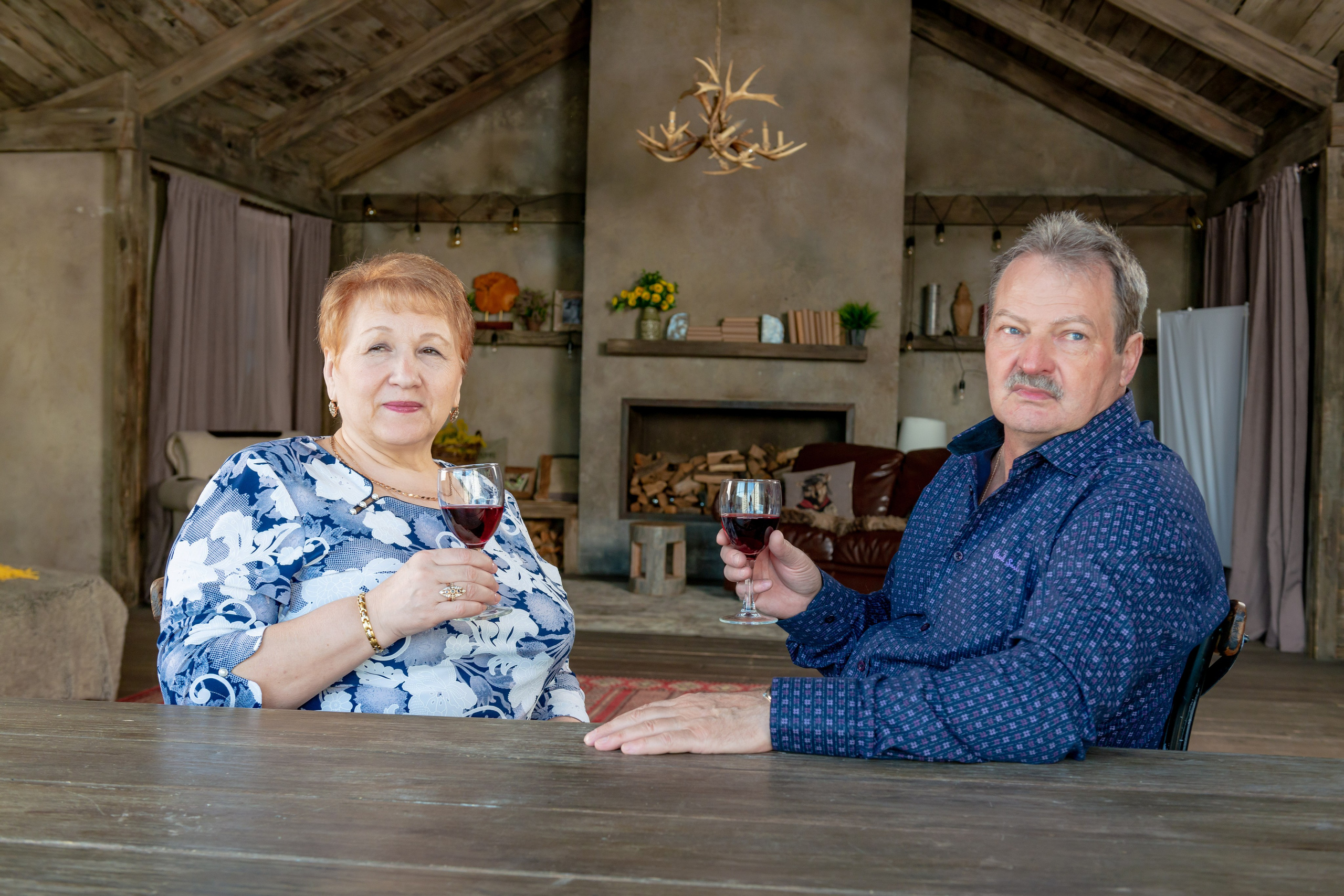 Photosession of a married couple in the studio. FOTÓGRAFO MÉXICO QUINTANA ROO
