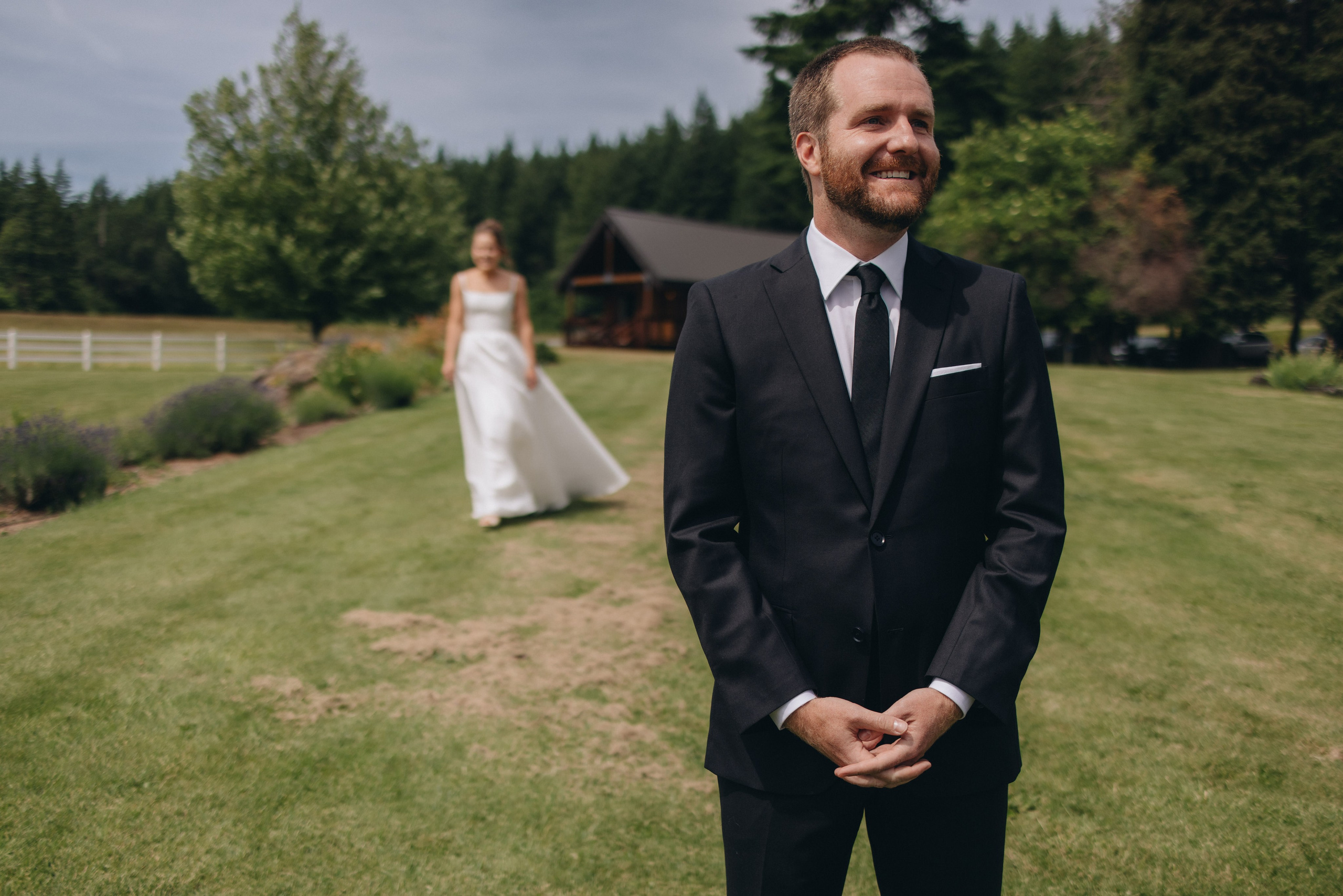 Wedding Shelby & Riley | Columbia River Gorge, WA | Georgy Shishkin Photography Photography. Portland Wedding Photographer | Authentic PNW Love Stories
