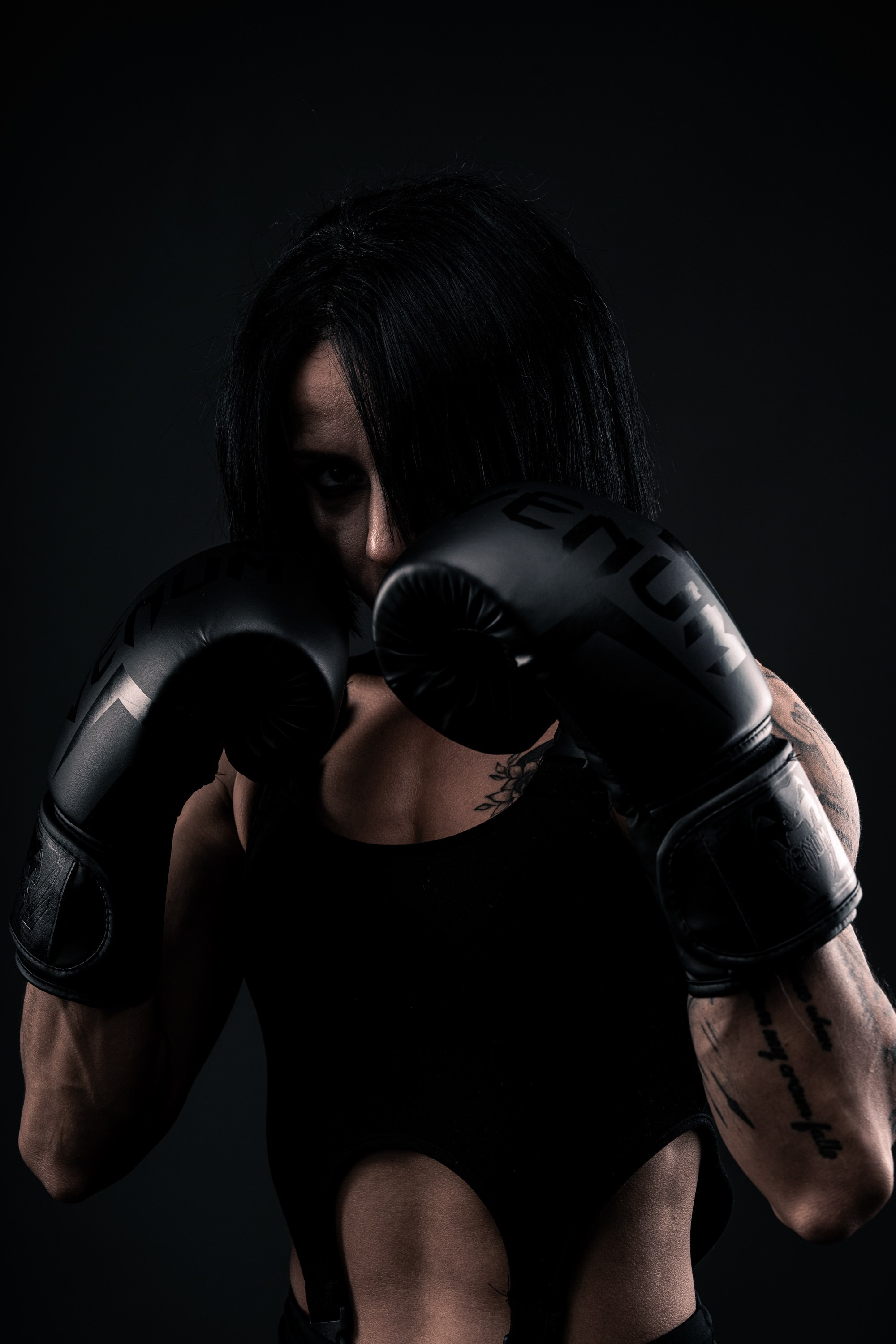 Gücün Estetikası: Peşəkar İdmançı Portretlərinin Çəkiliş Sirləri. Məhsul Fotoqrafı Bakıda