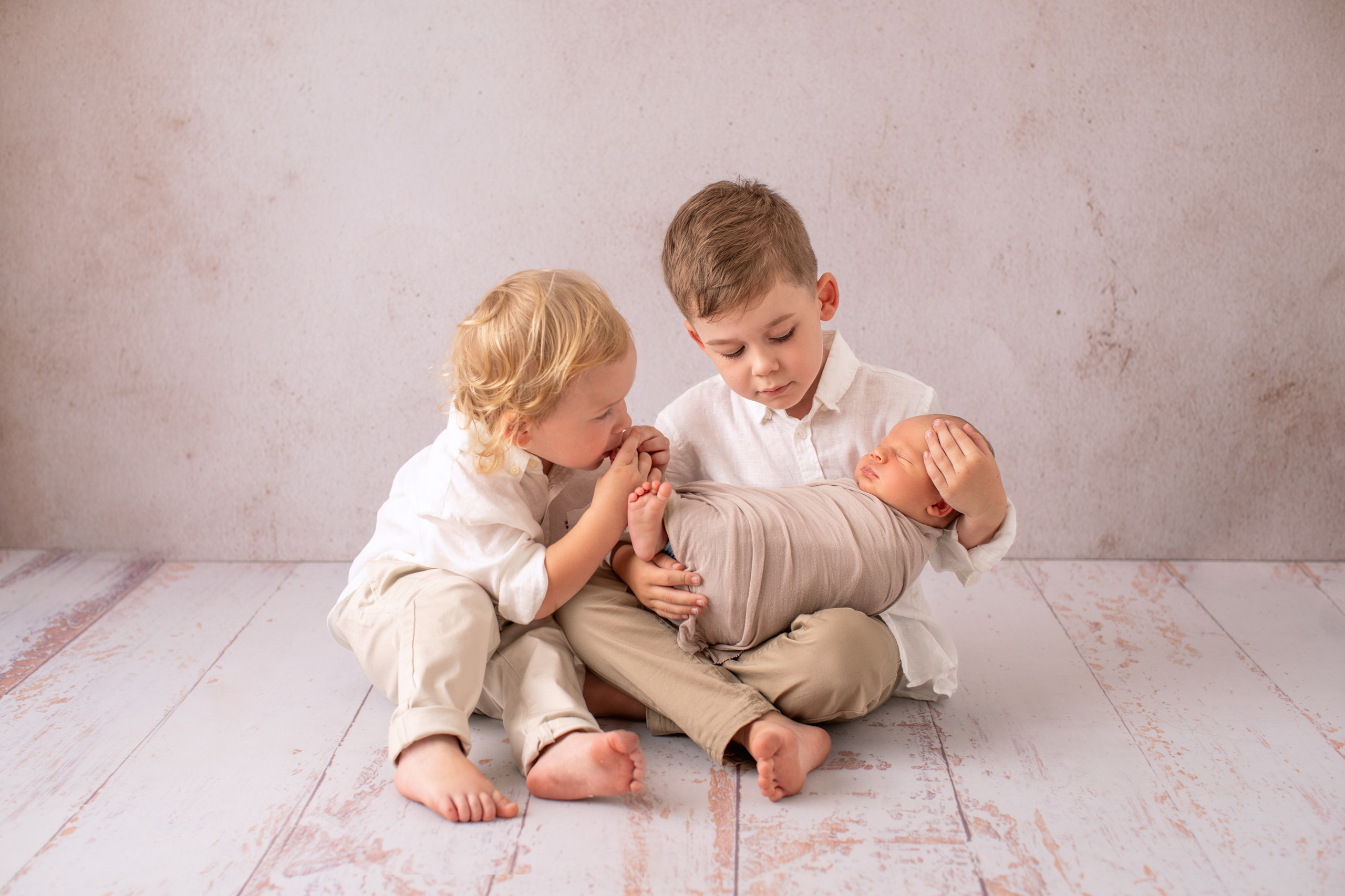 Newborn and Baby photos portfolio by Hills District Sydney photographer in Kellyville