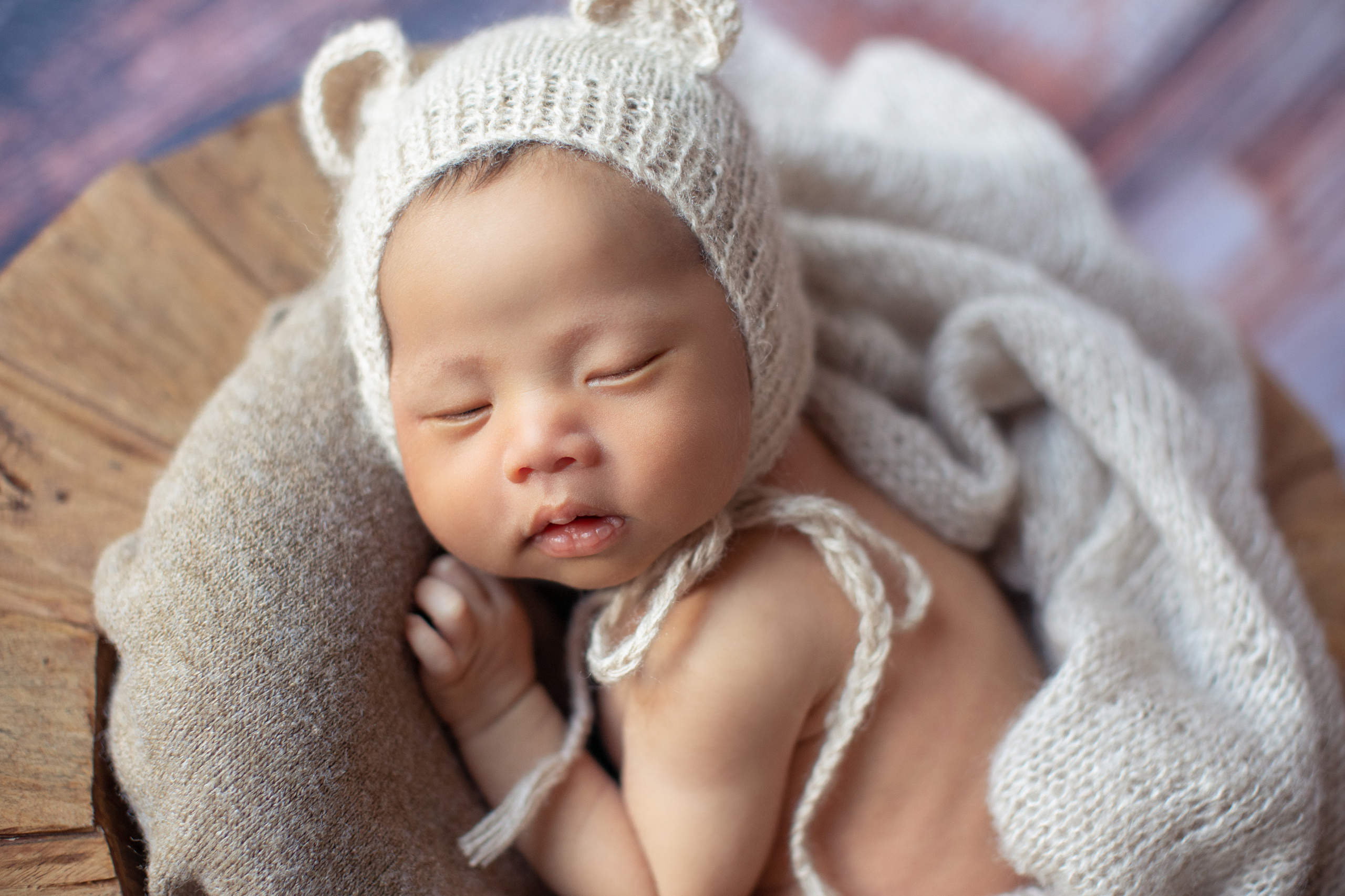 Newborn and Baby photos portfolio by Hills District Sydney photographer in Kellyville