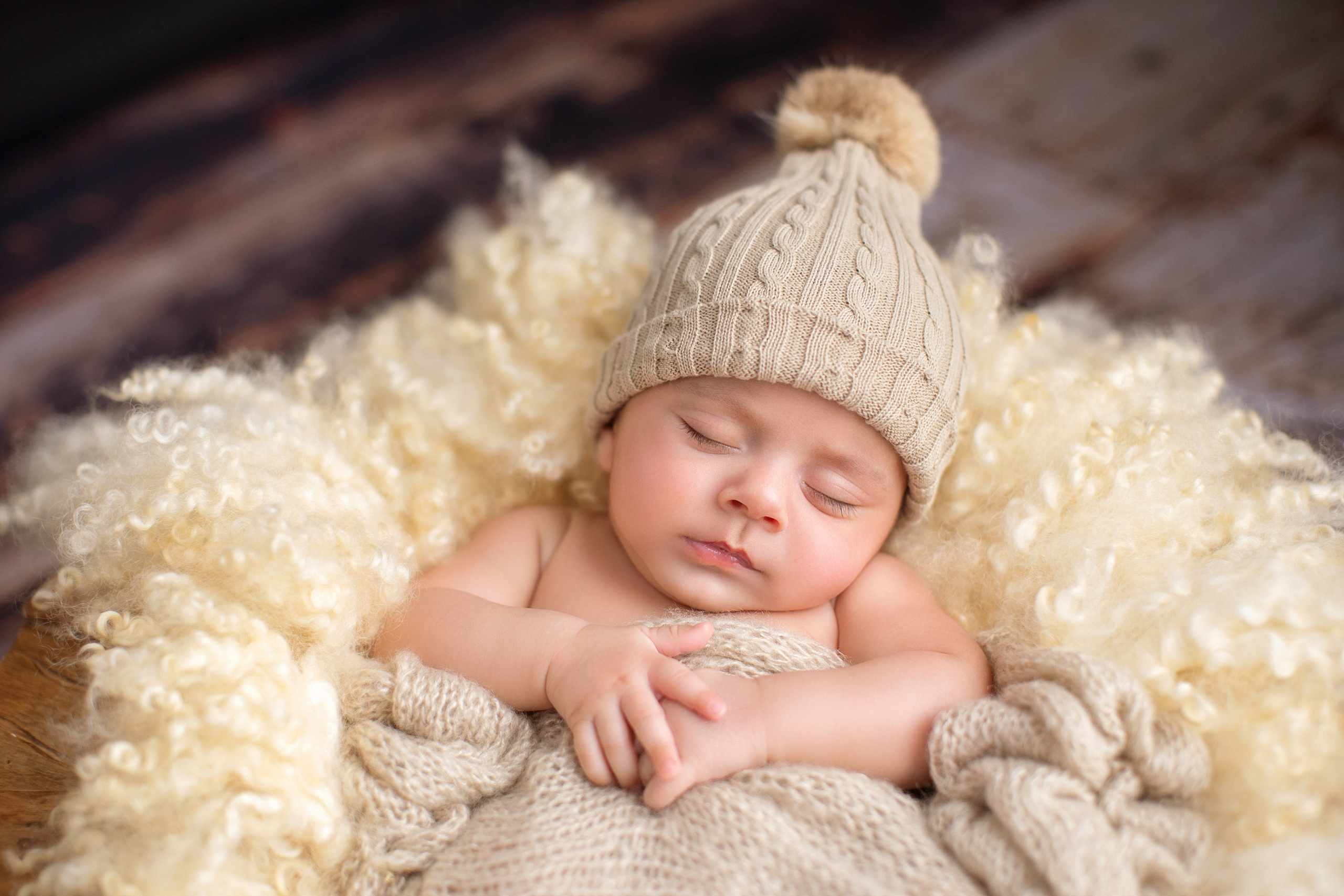 Newborn and Baby photos portfolio by Hills District Sydney photographer in Kellyville
