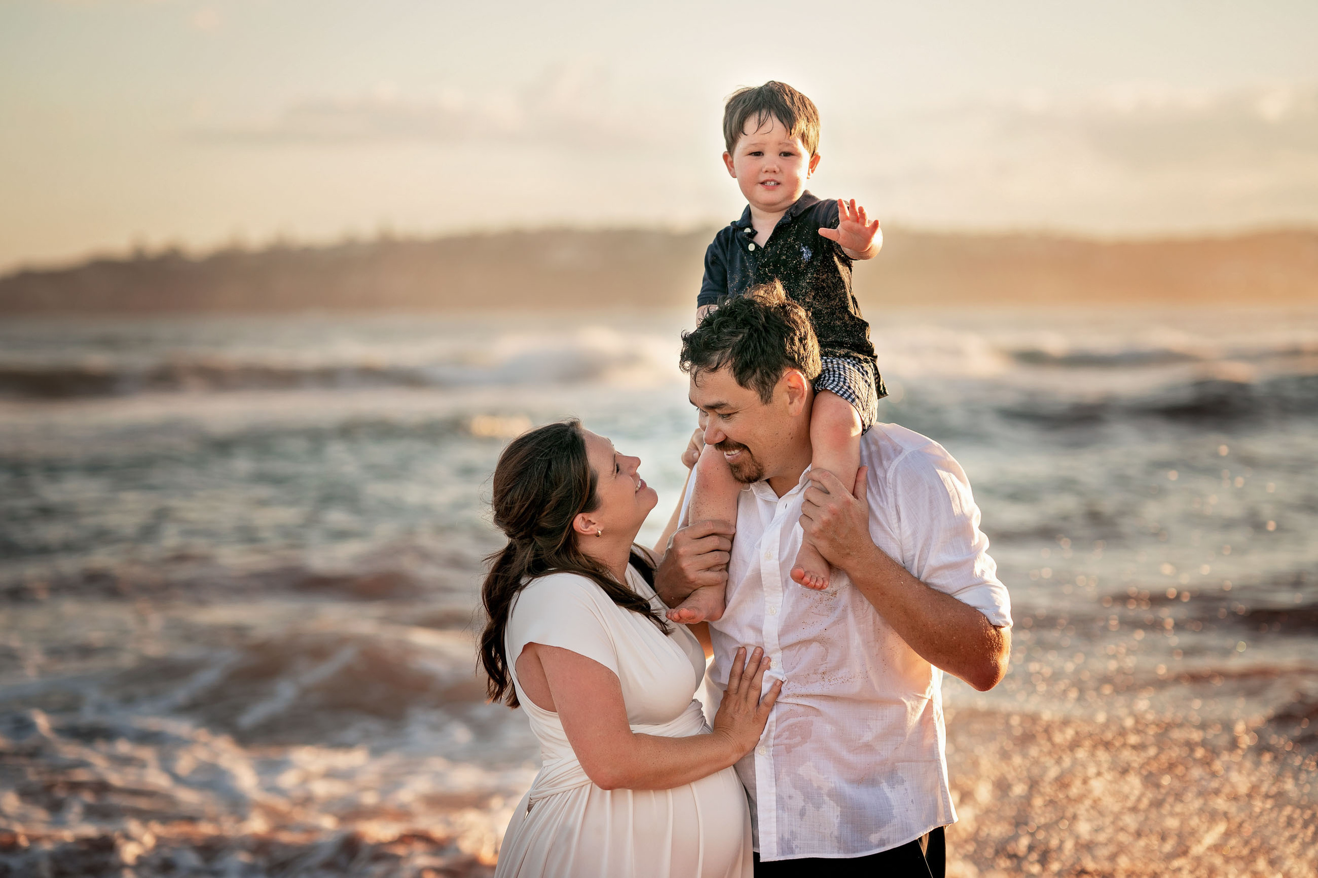 Sydney Maternity photographer Northern beaches, Long Reef. Family and Maternity Photography in Sydney, Hills District