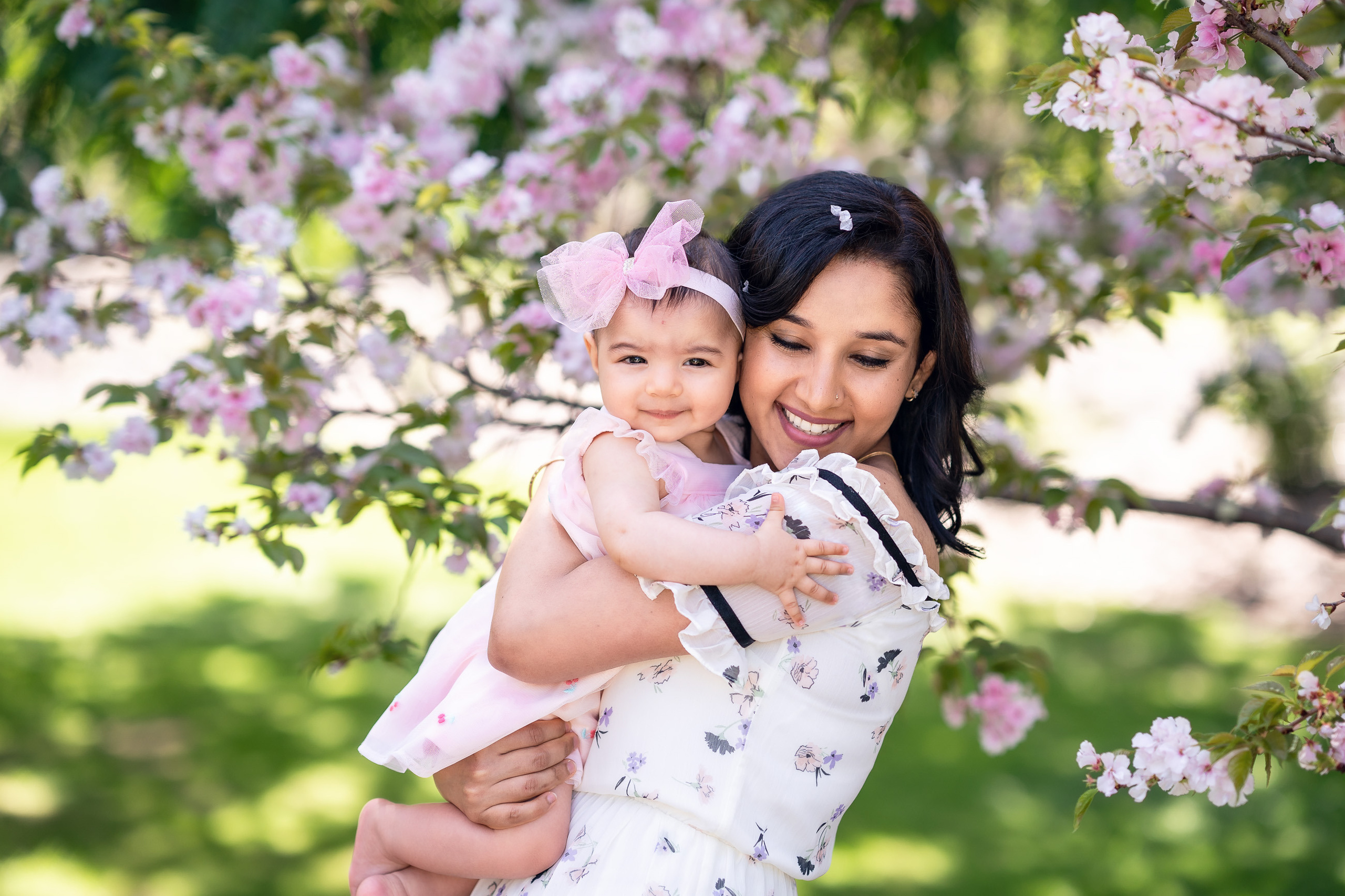 Capturing Family Moments: A Springtime Baby Photoshoot in Sydney’s Bl. Family and Maternity Photography in Sydney, Hills District