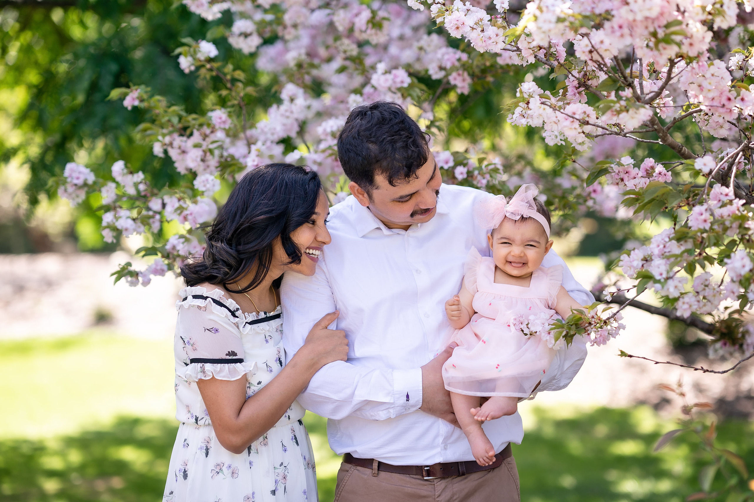 Capturing Family Moments: A Springtime Baby Photoshoot in Sydney’s Bl. Family and Maternity Photography in Sydney, Hills District