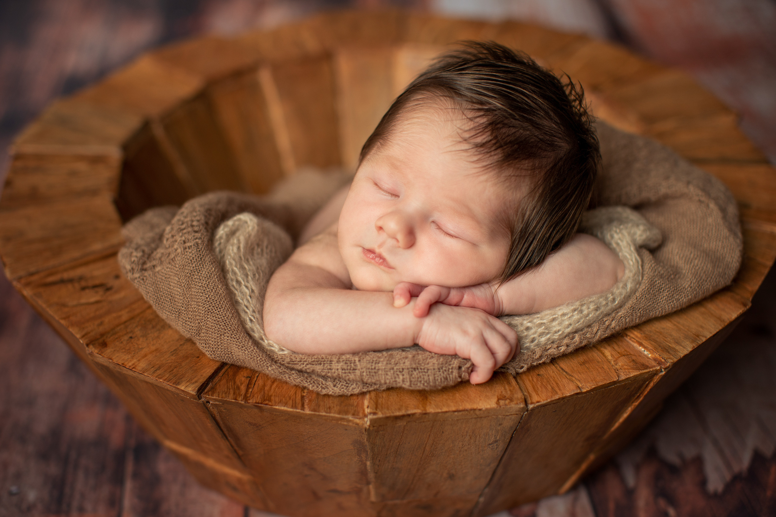 Newborn and Baby photos portfolio by Hills District Sydney photographer in Kellyville