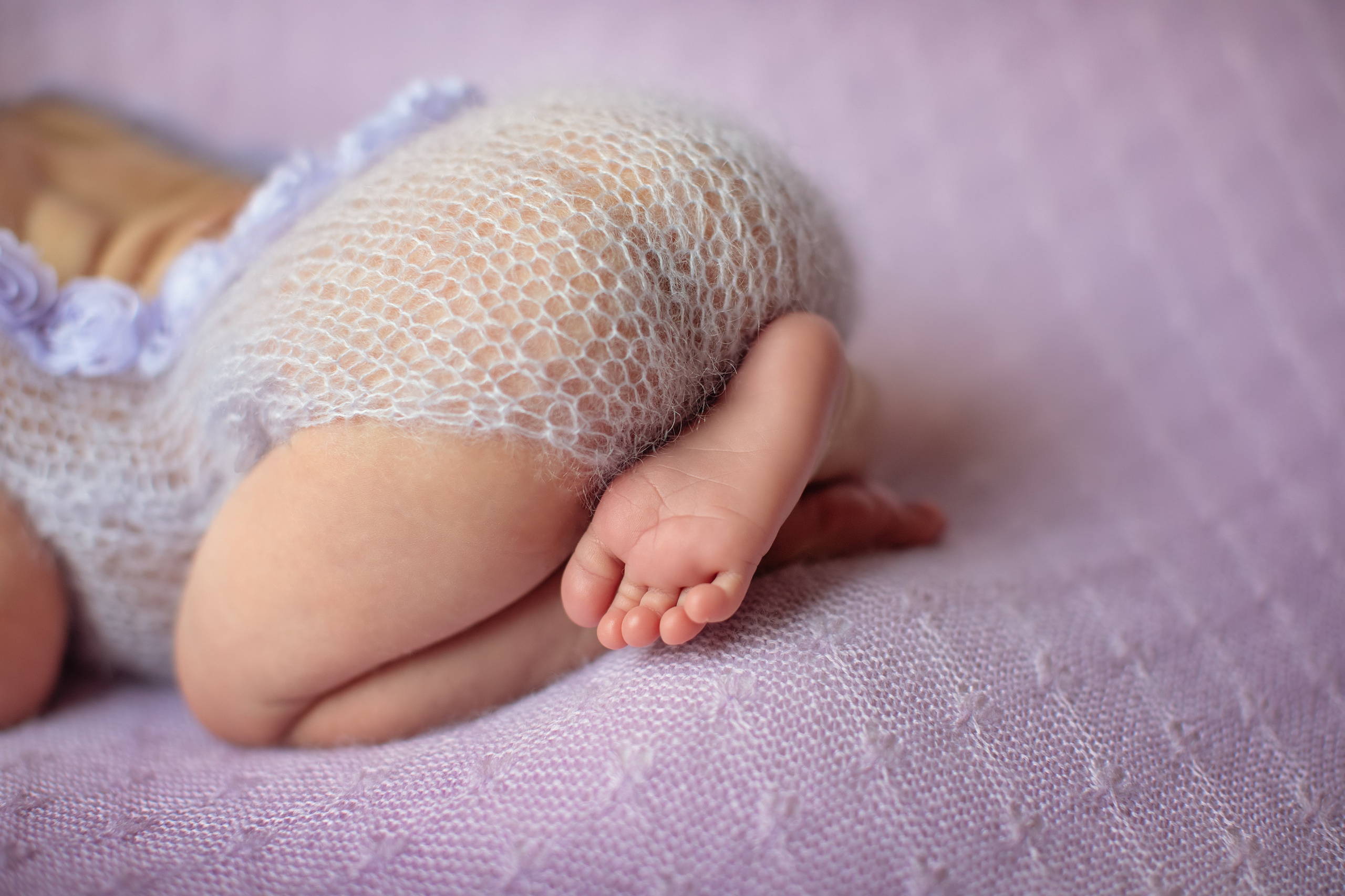 Newborn and Baby photos portfolio by Hills District Sydney photographer in Kellyville