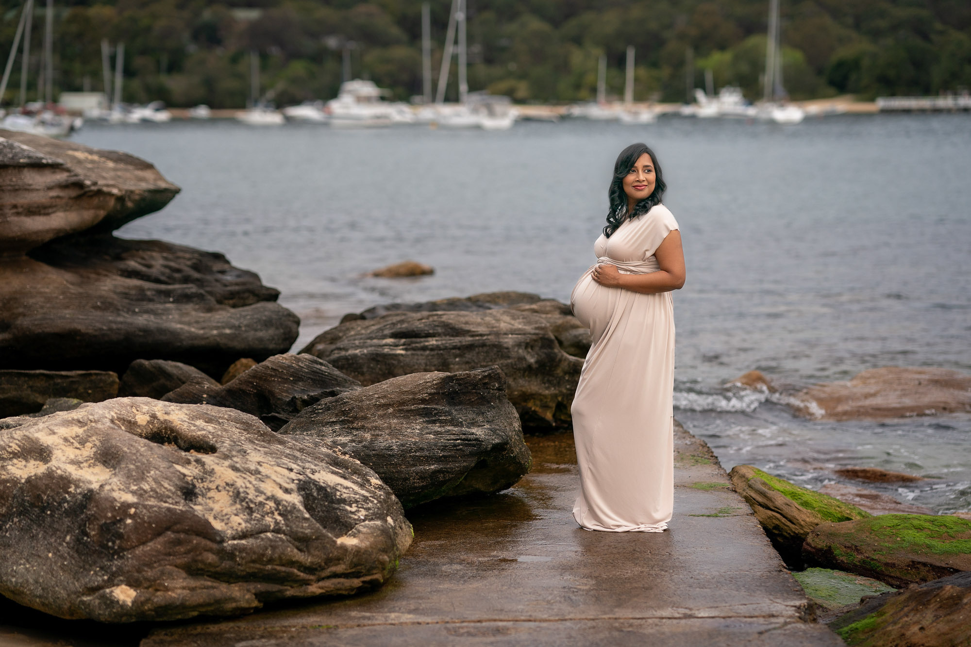MATERNITY PHOTOGRAPHY SHOOT ON BALMORAL BEACH, Sydney