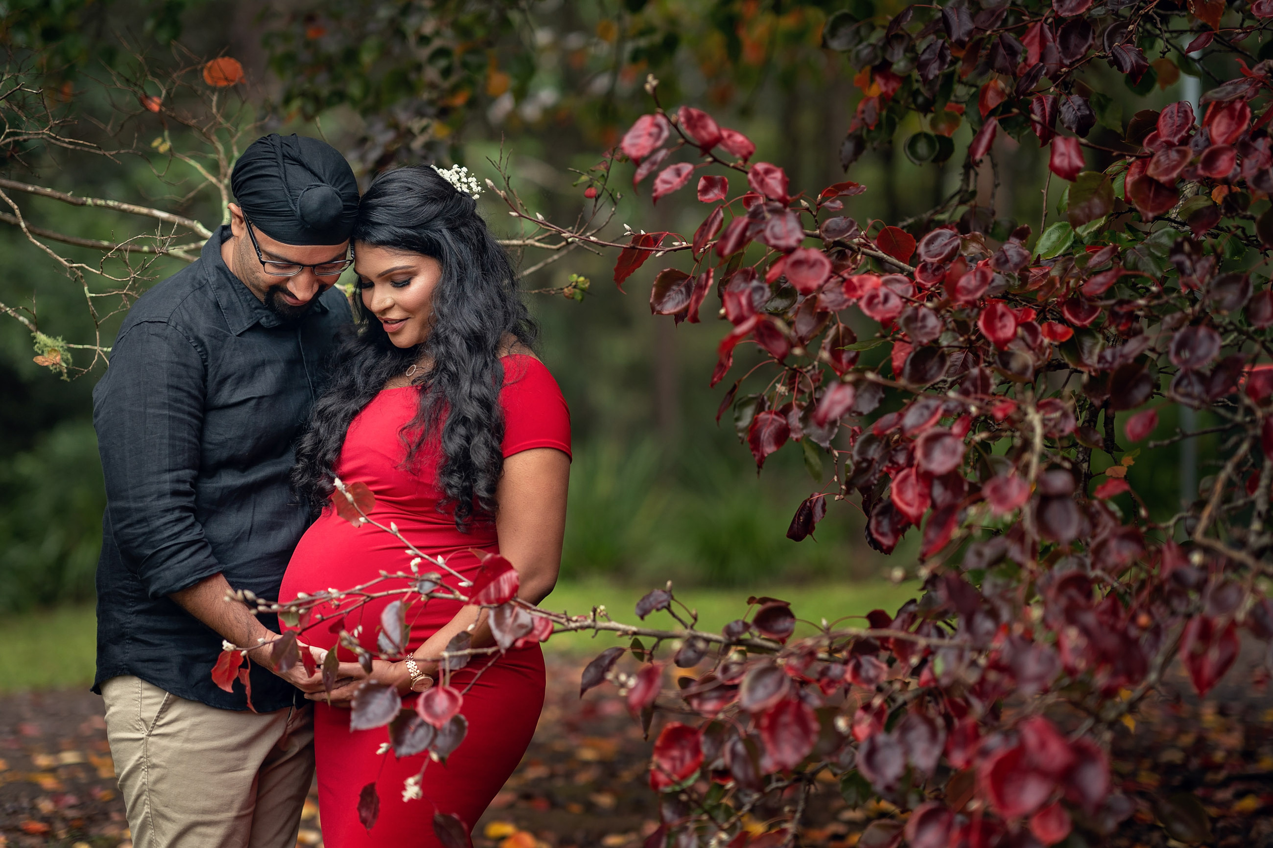 Maternity Photography Sydney, autumn park. Pregnancy Photographer