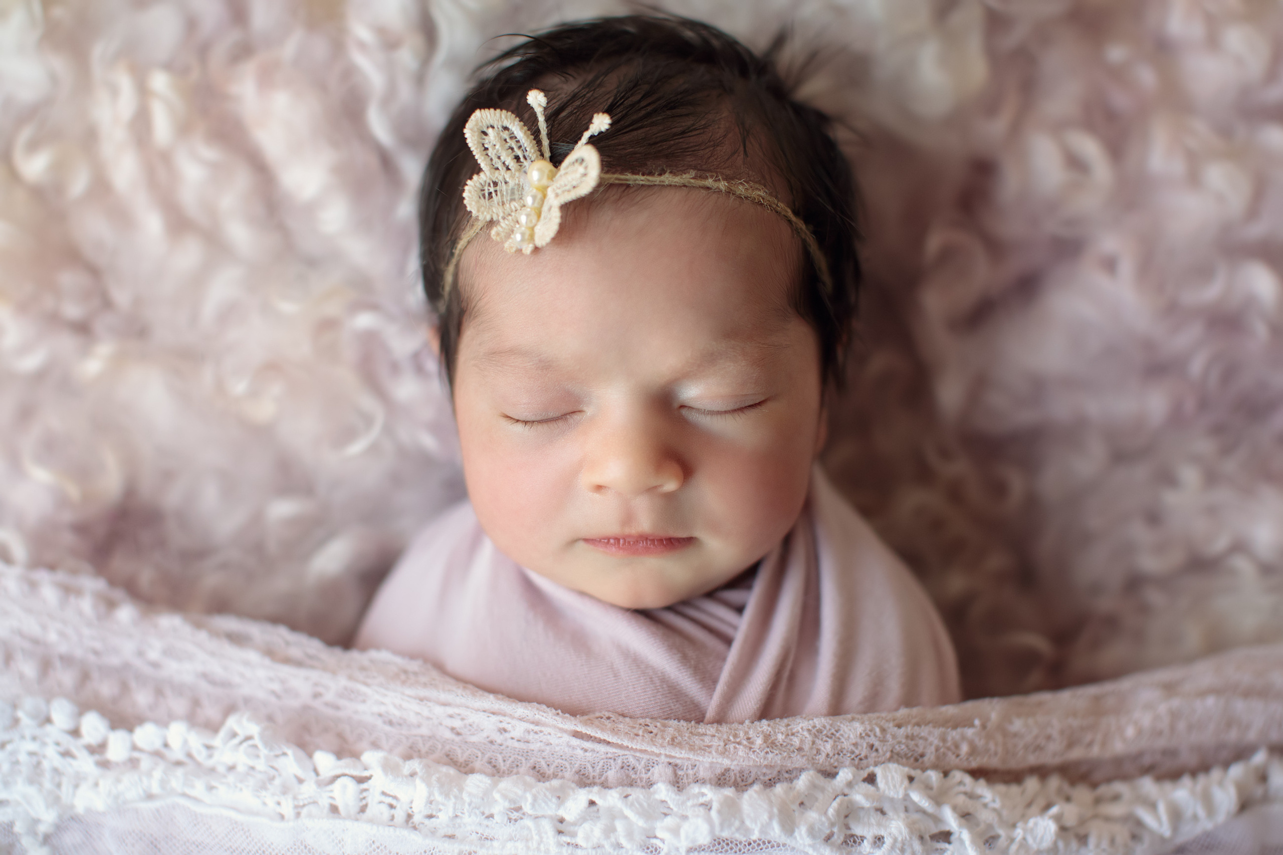 Newborn and Baby photos portfolio by Hills District Sydney photographer in Kellyville