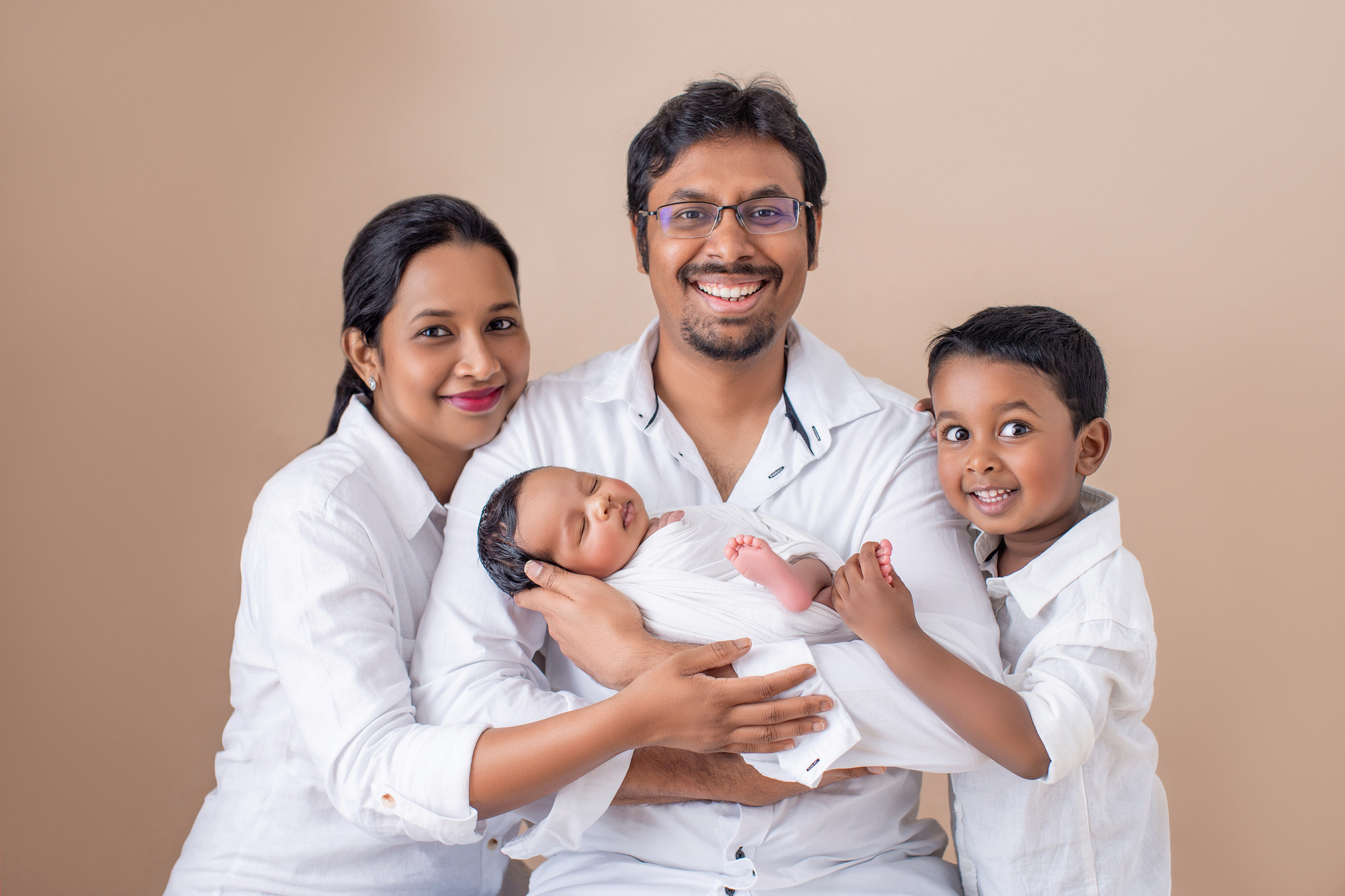 Newborn and Baby photos portfolio by Hills District Sydney photographer in Kellyville