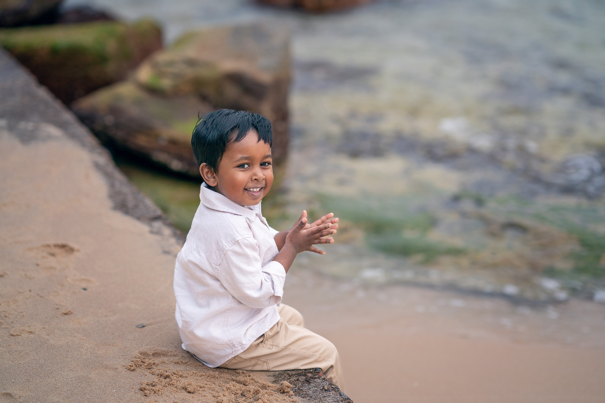 MATERNITY PHOTOGRAPHY SHOOT ON BALMORAL BEACH, Sydney
