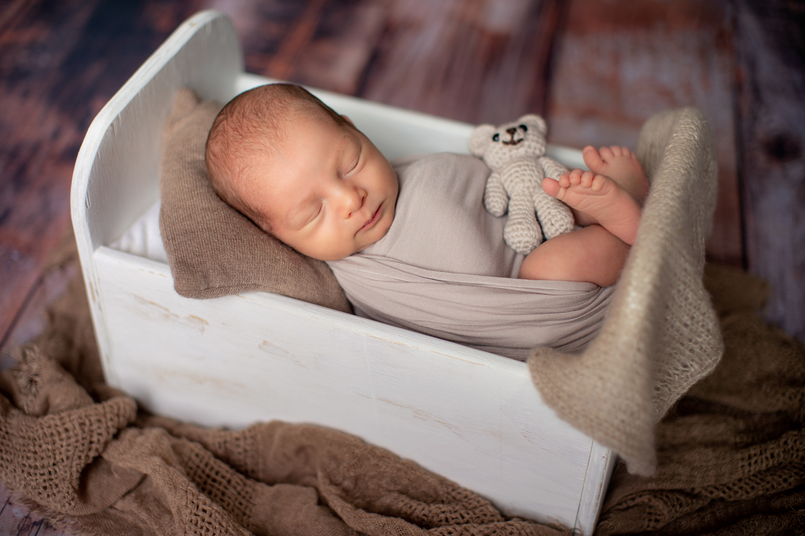 Newborn and Baby photos portfolio by Hills District Sydney photographer in Kellyville